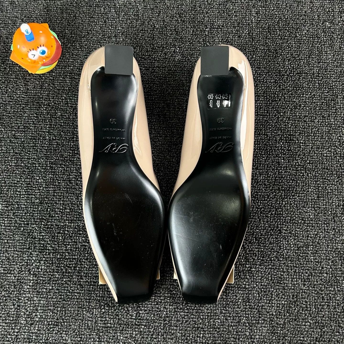 Roger Vivier Roger Vivier Elephant Gray High Heels Size US 8 / IT 38 - 6 Thumbnail