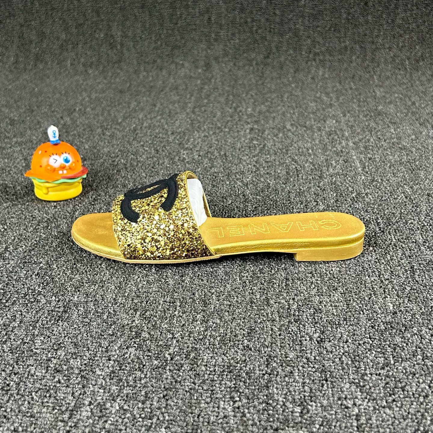 Chanel Chanel Gold Sequin Slippers Size US 4.5 / IT 34.5 - 3 Thumbnail
