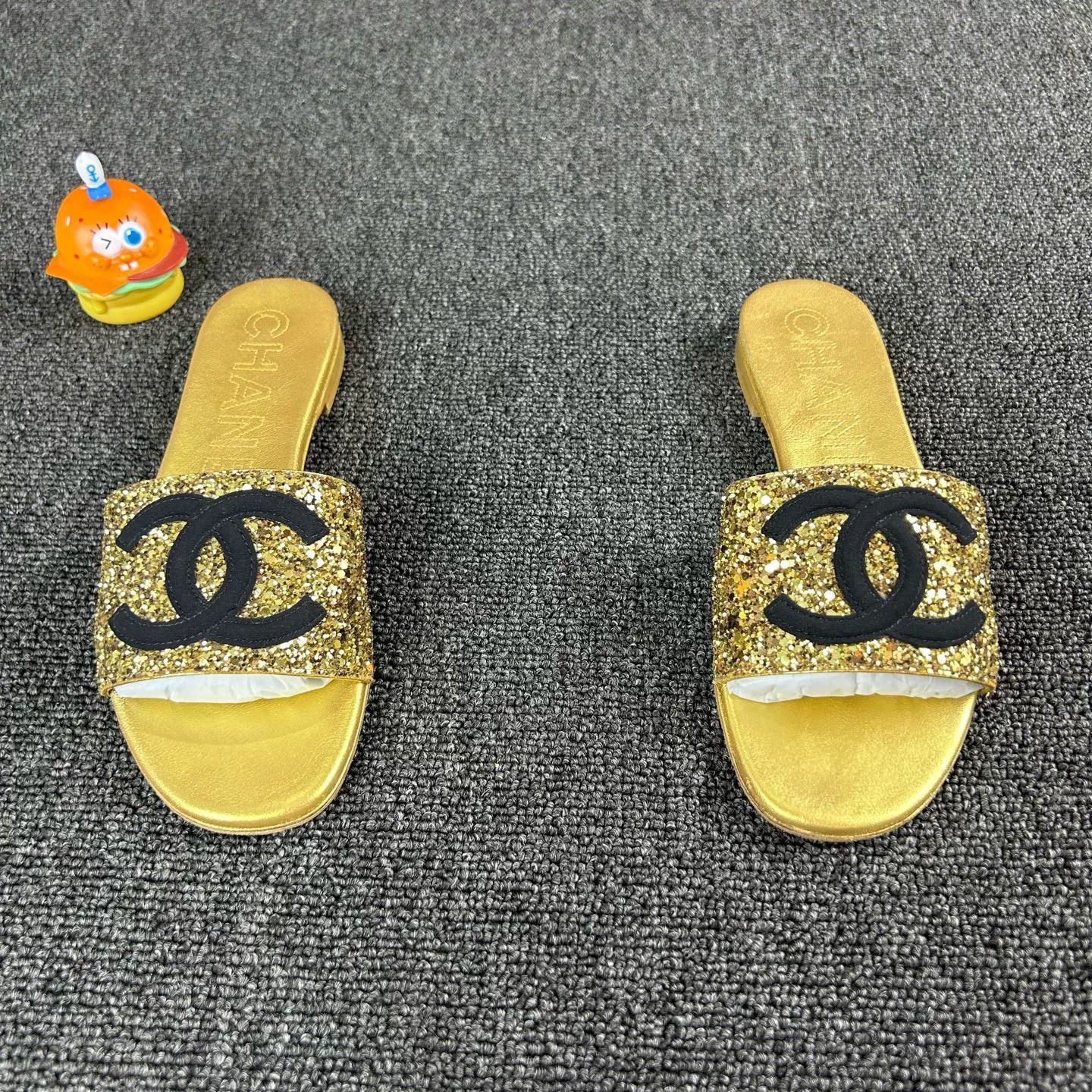 Chanel Chanel Gold Sequin Slippers Size US 4.5 / IT 34.5 - 2 Thumbnail