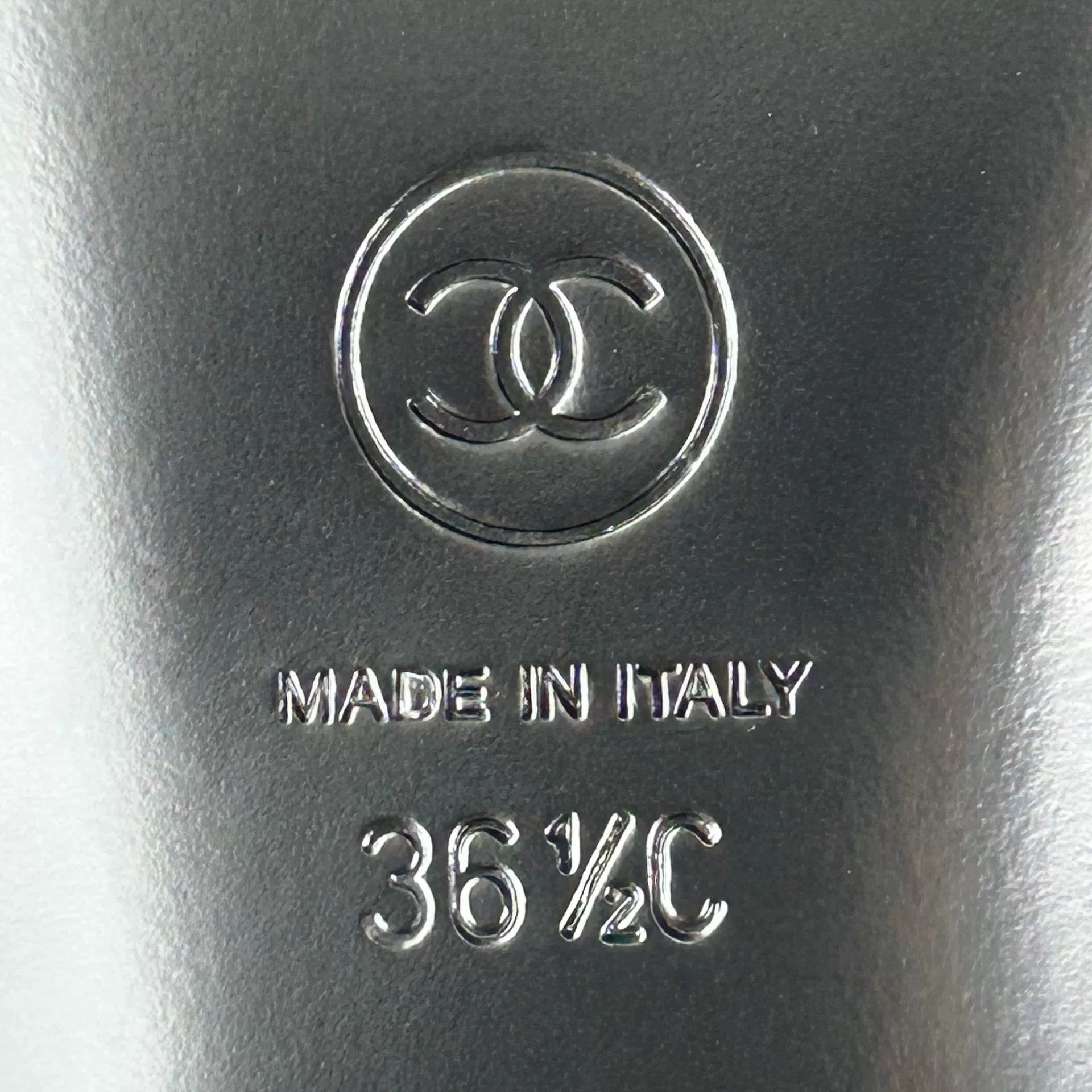 Chanel Chanel White Pointed Mary Jane Shoes Size US 5.5 / IT 35.5 - 7 Thumbnail