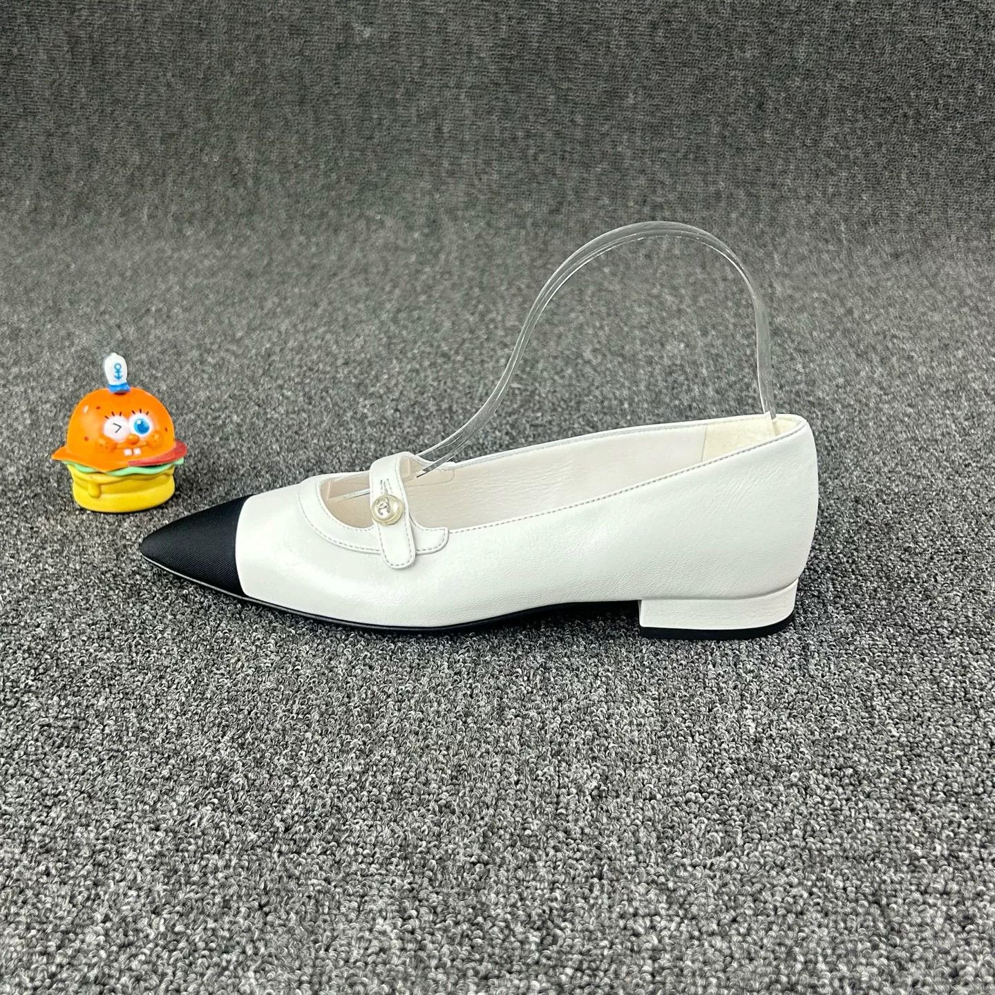 Chanel Chanel White Pointed Mary Jane Shoes Size US 5.5 / IT 35.5 - 3 Thumbnail