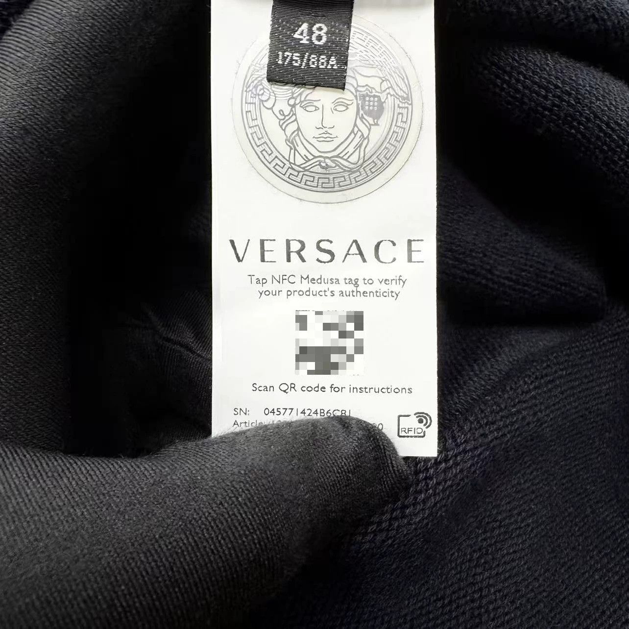 Versace Versace Striped Logo Knit Sweater Size US M / EU 48-50 / 2 - 4 Thumbnail