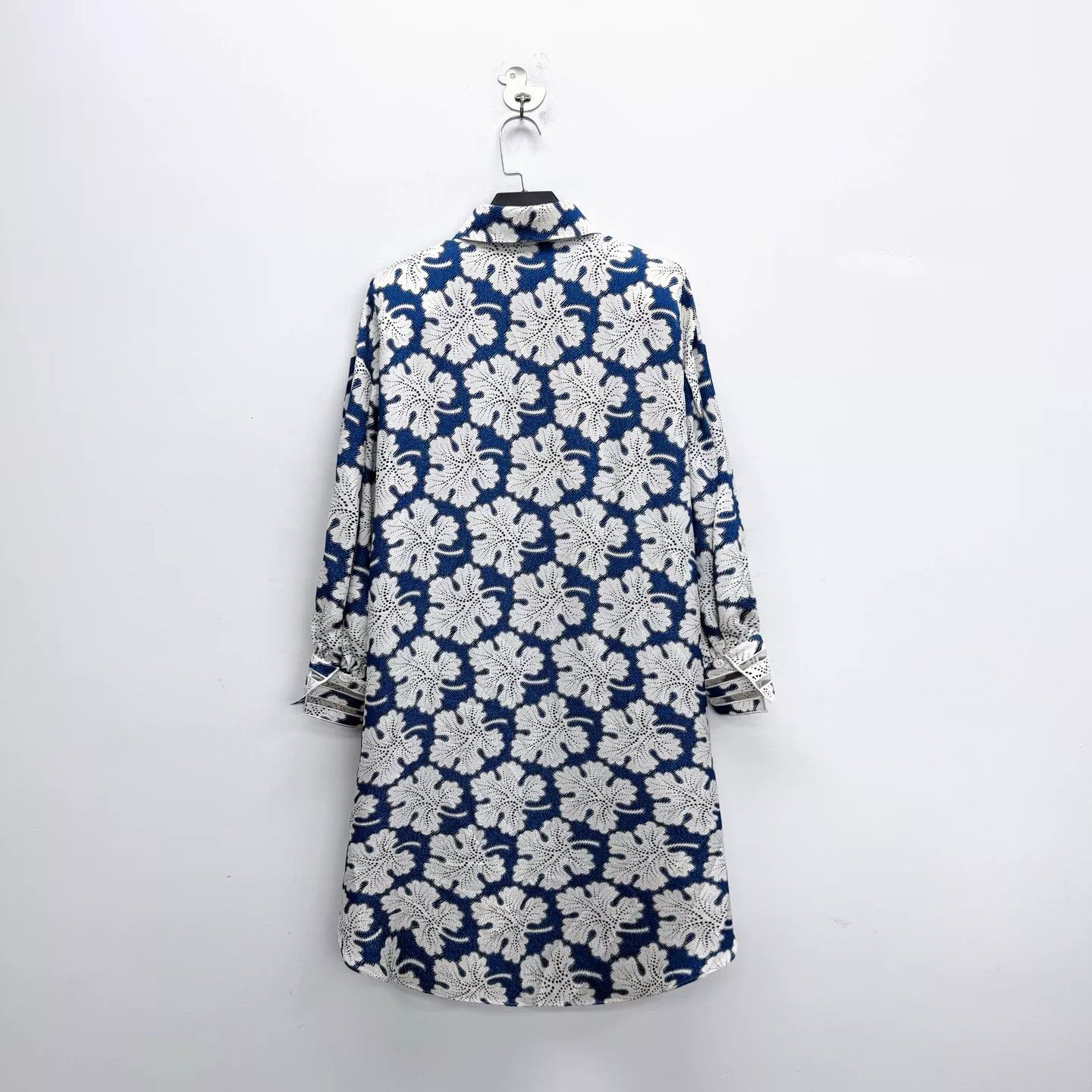 Fendi Fendi Blue White Floral Silk Lace Dress Size M / US 6-8 / IT 42-44 - 2 Thumbnail
