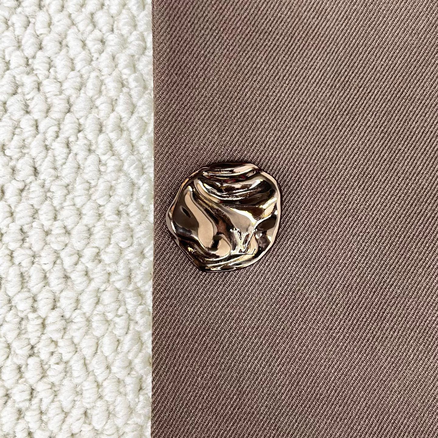 Louis Vuitton Louis Vuitton FW23 Brown Balloon Logo Blazer Size US M / EU 48-50 / 2 - 7 Thumbnail