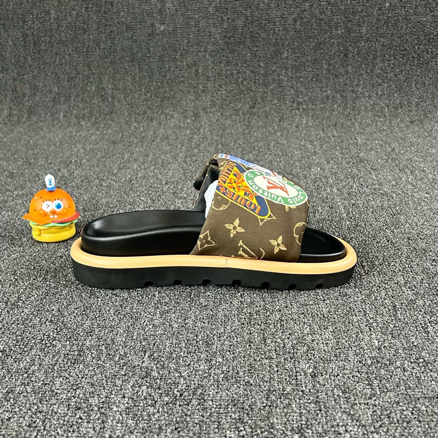 Louis Vuitton Louis Vuitton Monogram Classic Slippers Size US 5 / IT 35 - 4 Thumbnail