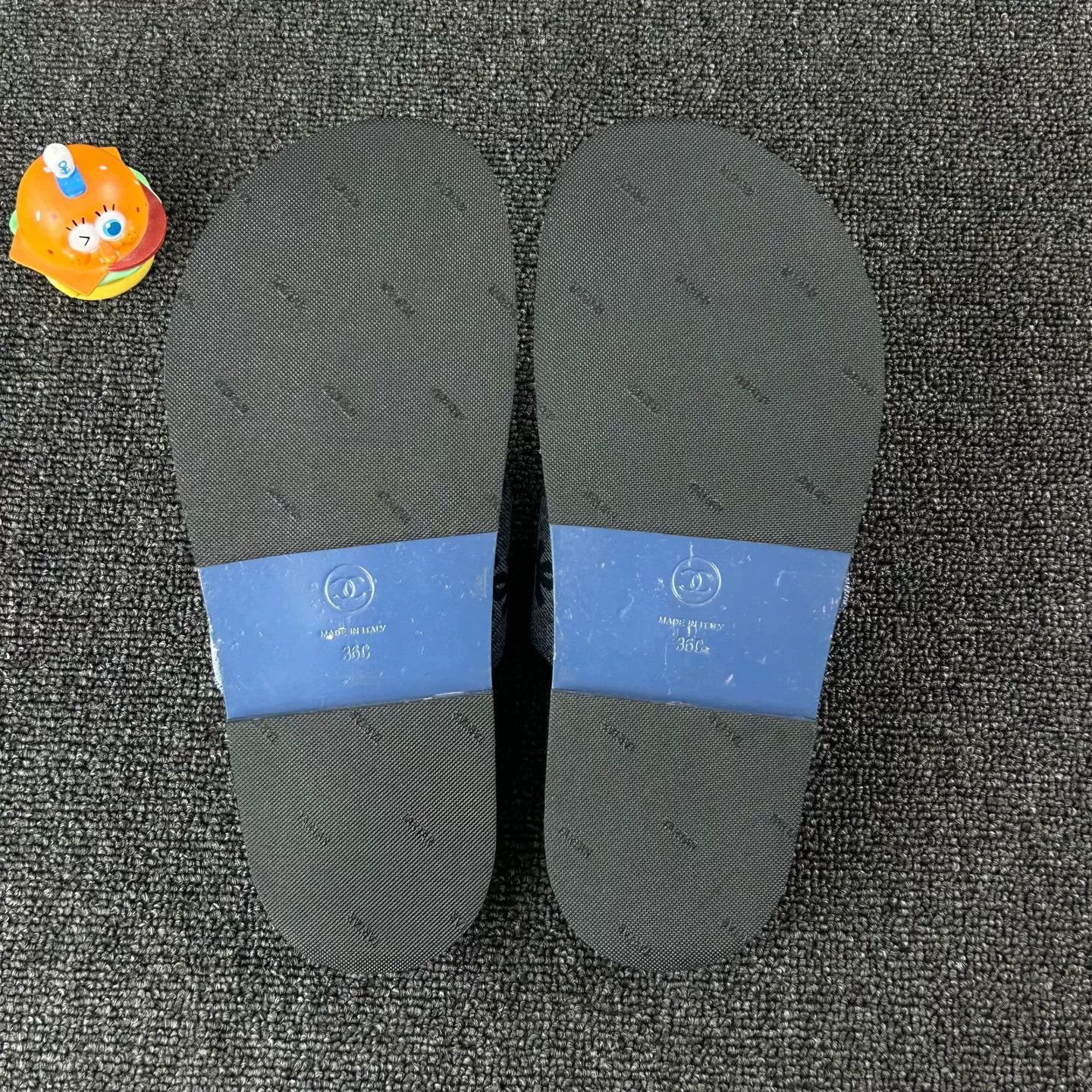 Chanel Chanel 25P Denim Velcro Slippers Size US 5 / IT 35 - 6 Thumbnail