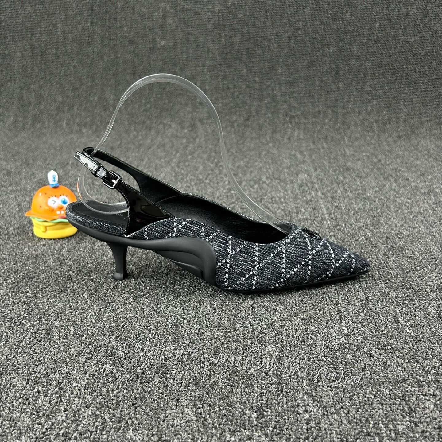 Louis Vuitton Louis Vuitton Denim Check Pointed-Toe Heels Size US 8 / IT 38 - 4 Thumbnail