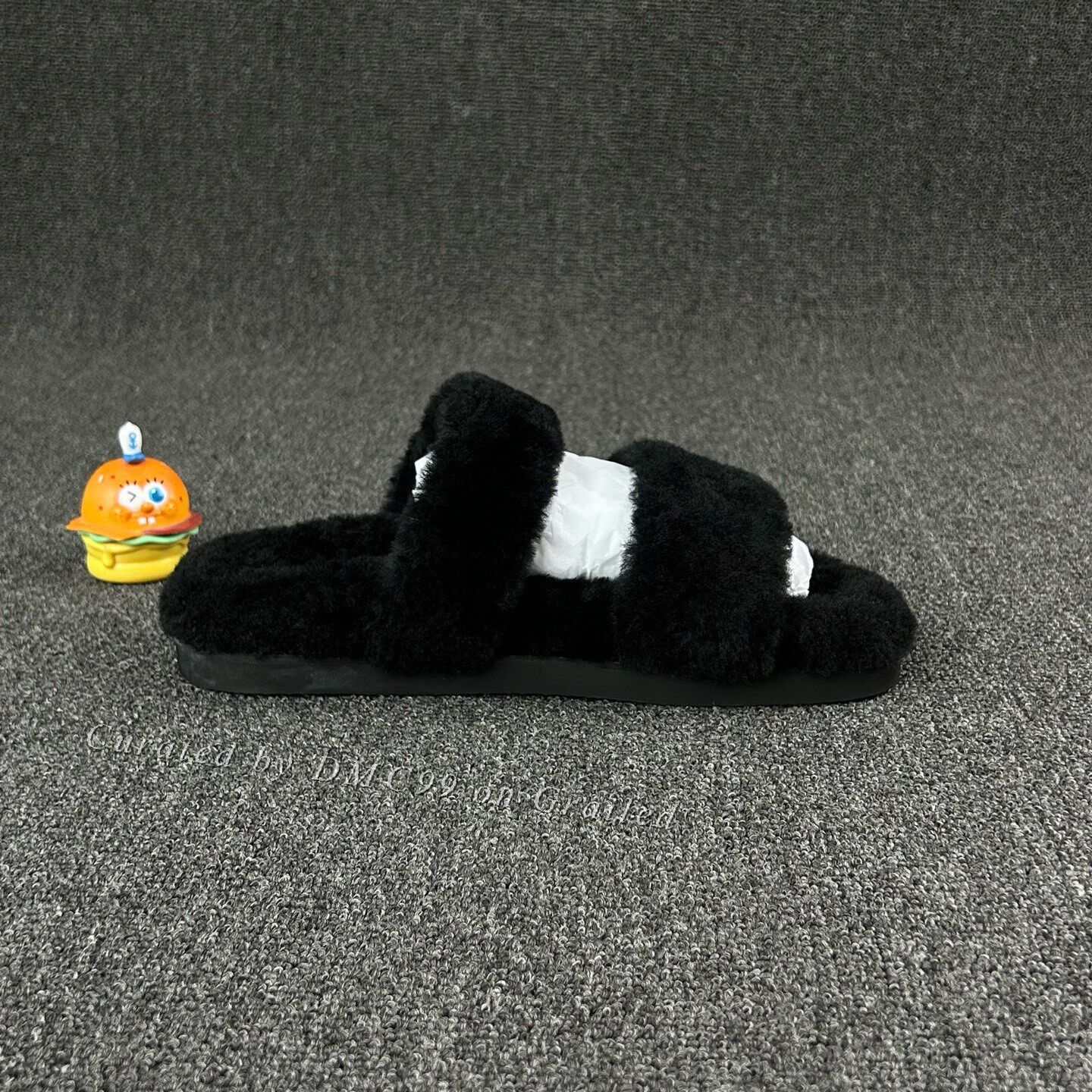 Louis Vuitton Louis Vuitton Black Fur Slippers Size US 7 / IT 37 - 4 Thumbnail
