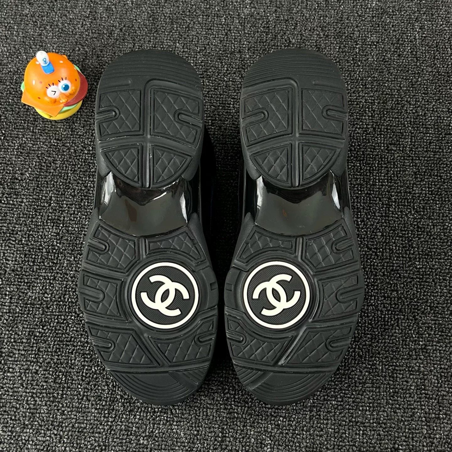 Chanel Chanel Black Sneakers Size US 5 / IT 35 - 6 Thumbnail
