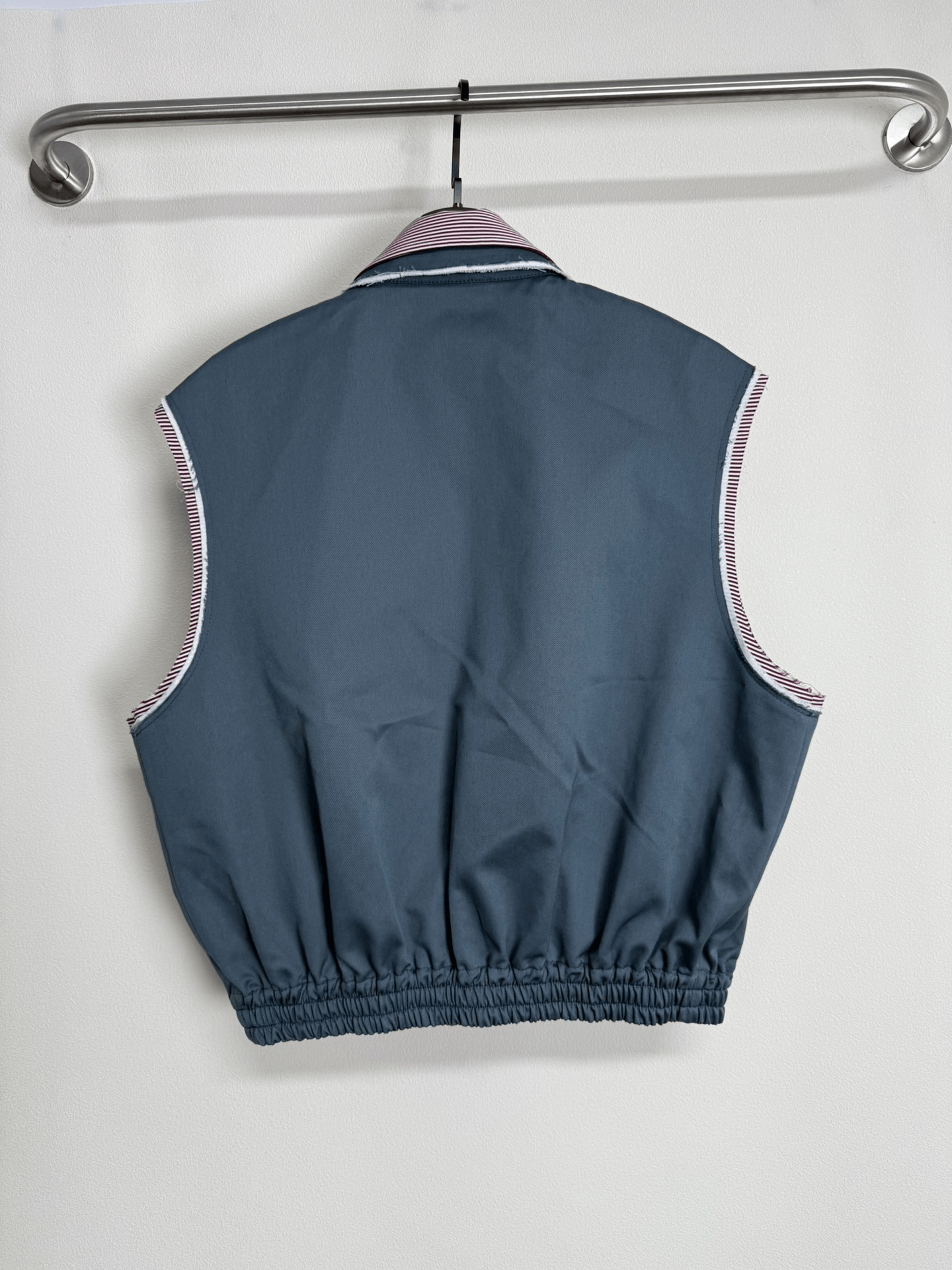 Miu Miu Miu Miu 2026 SS Gray Vest Red Collar Size XS / US 0-2 / IT 36-38 - 3 Thumbnail