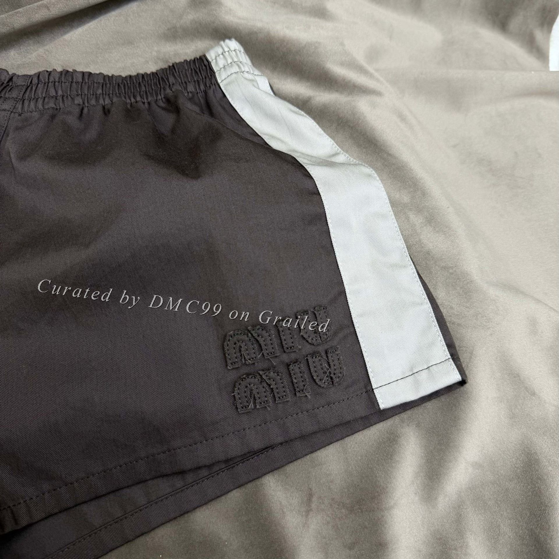 Miu Miu Miumiu Logo Embroidered Sport Shorts Size 38" / US 16 / IT 52 - 2 Thumbnail