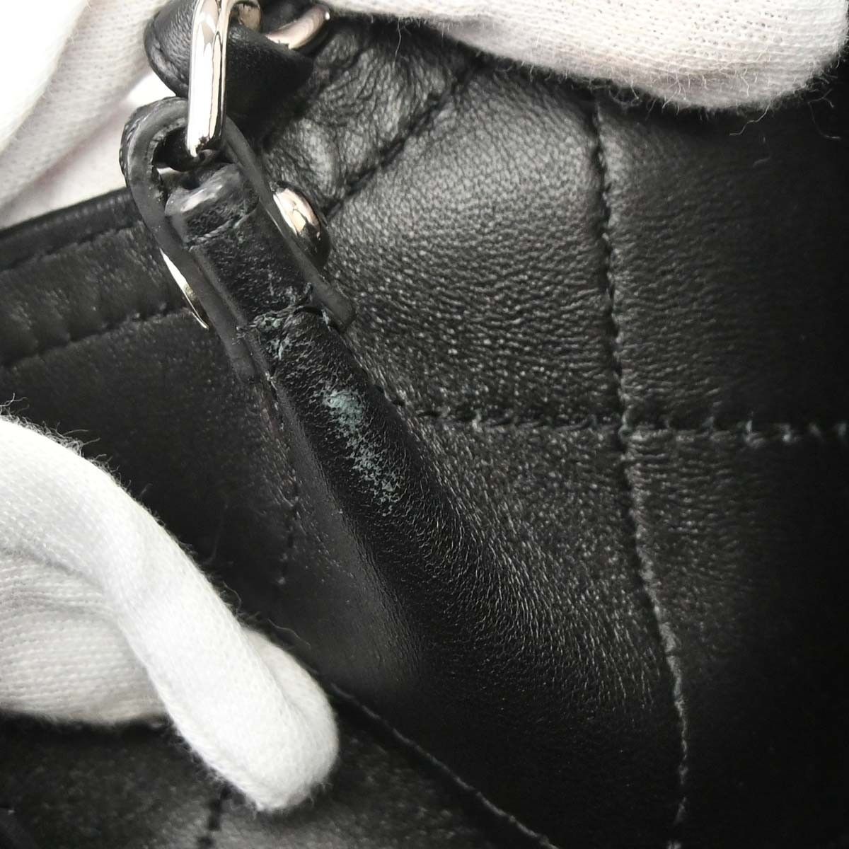 Chanel Chanel Covered CC Shopping Tote Stitched Calfskin Size ONE SIZE - 11 Thumbnail