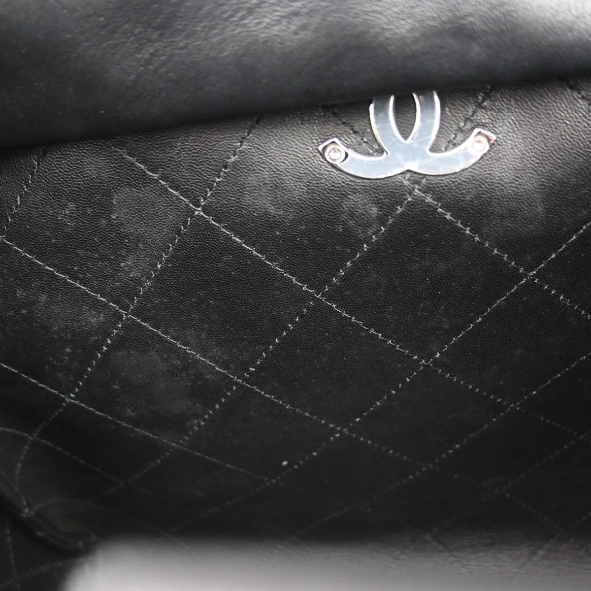 Chanel Chanel Covered CC Shopping Tote Stitched Calfskin Size ONE SIZE - 13 Thumbnail