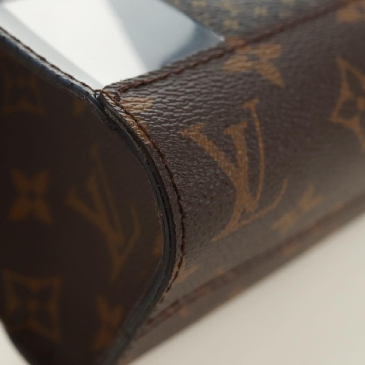 Louis Vuitton Louis Vuitton Standing Monogram Chess Coated Canvas and PVC Size ONE SIZE - 6 Thumbnail
