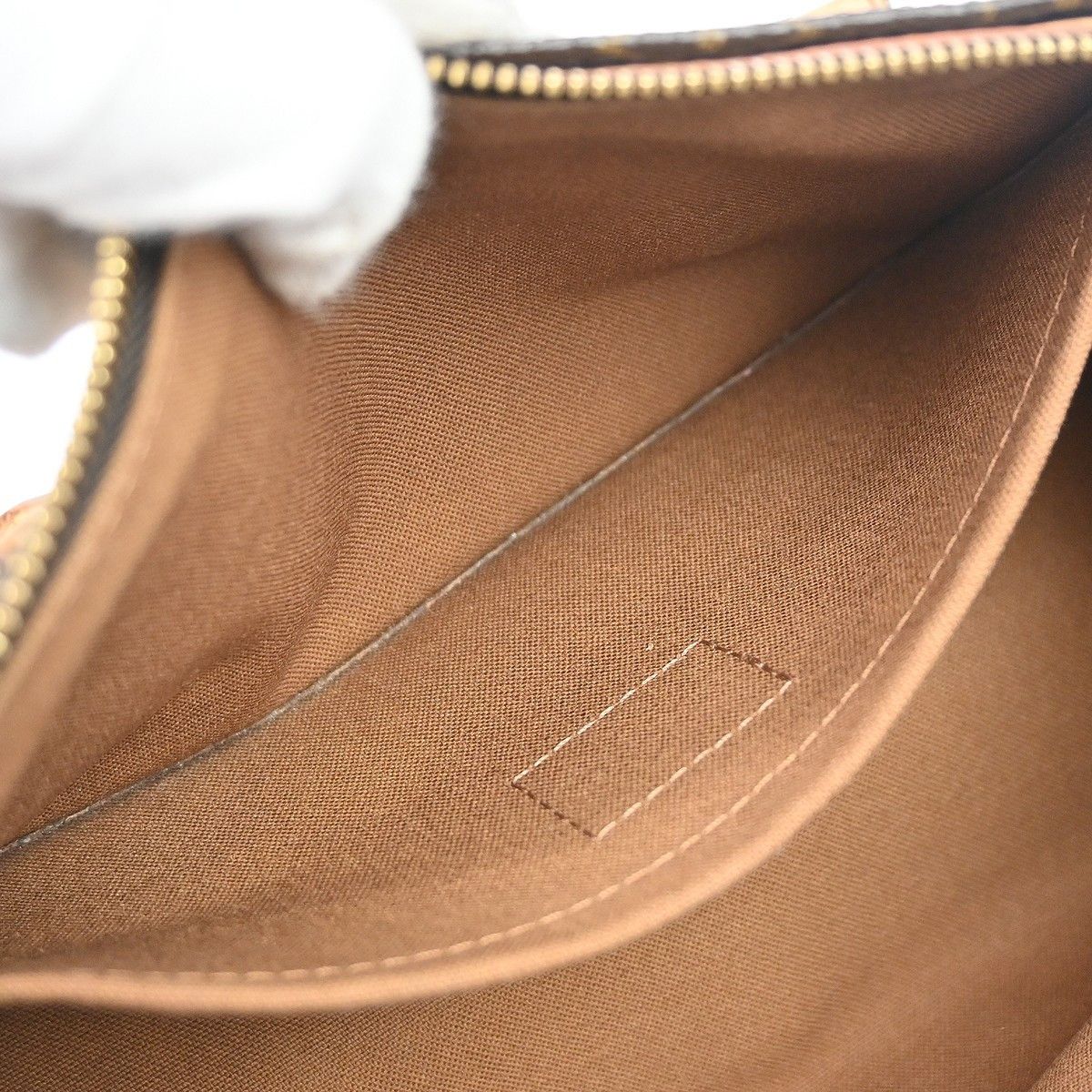 Louis Vuitton Louis Vuitton Popincourt Handle Bag Monogram Canvas Size ONE SIZE - 12 Thumbnail