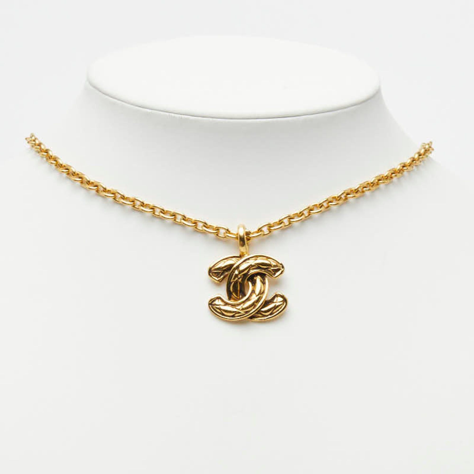 Chanel Chanel Coco Mark Matelassé Chain Pendant Necklace, Gold Plated, Women's. Size ONE SIZE - 7 Thumbnail