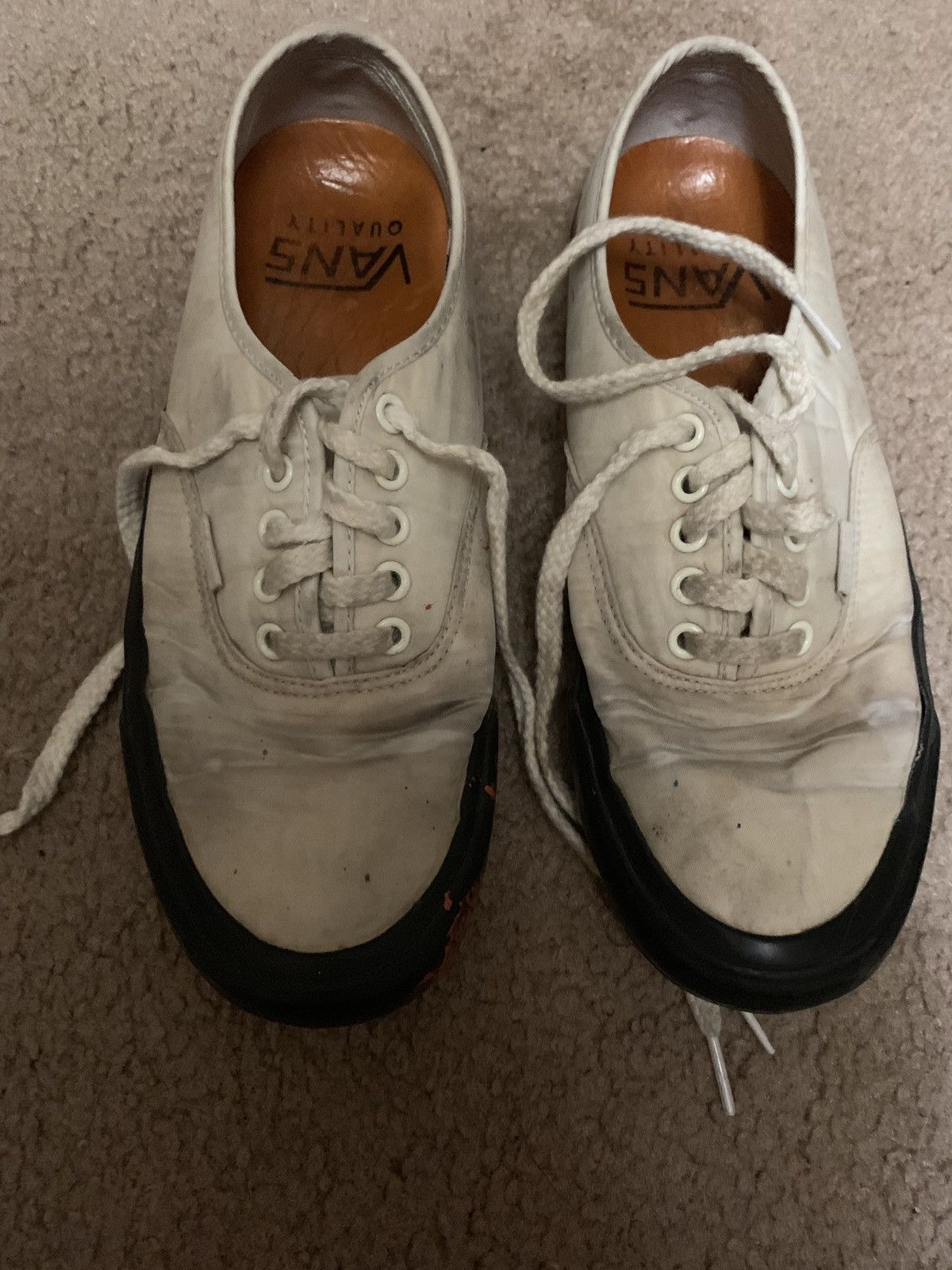 Beat up clearance white vans