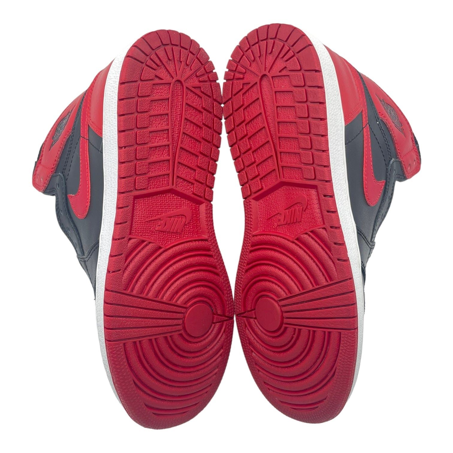 Nike 1 Retro Bred Banned (2016) (GS) Size US 6 / EU 39 - 7 Thumbnail
