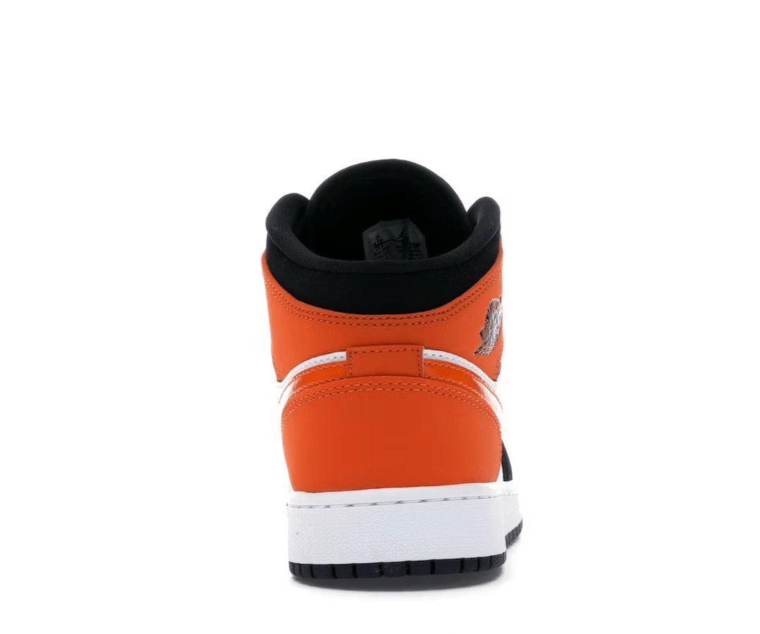 Nike 1 Mid Shattered Backboard (GS) Size US 5 / EU 37 - 4 Thumbnail