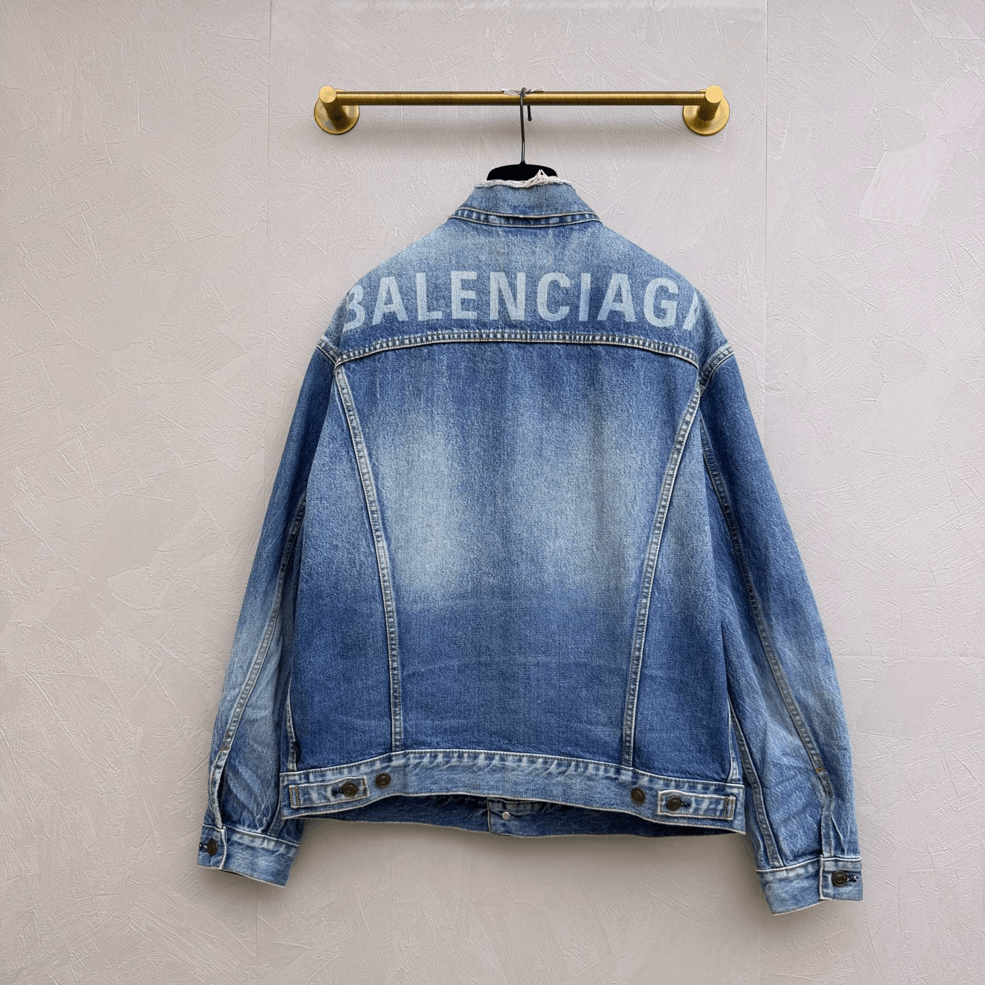 Balenciaga Balenciaga Distressed Logo Denim Jacket Size XXS / US 00 / IT 34 - 3 Thumbnail
