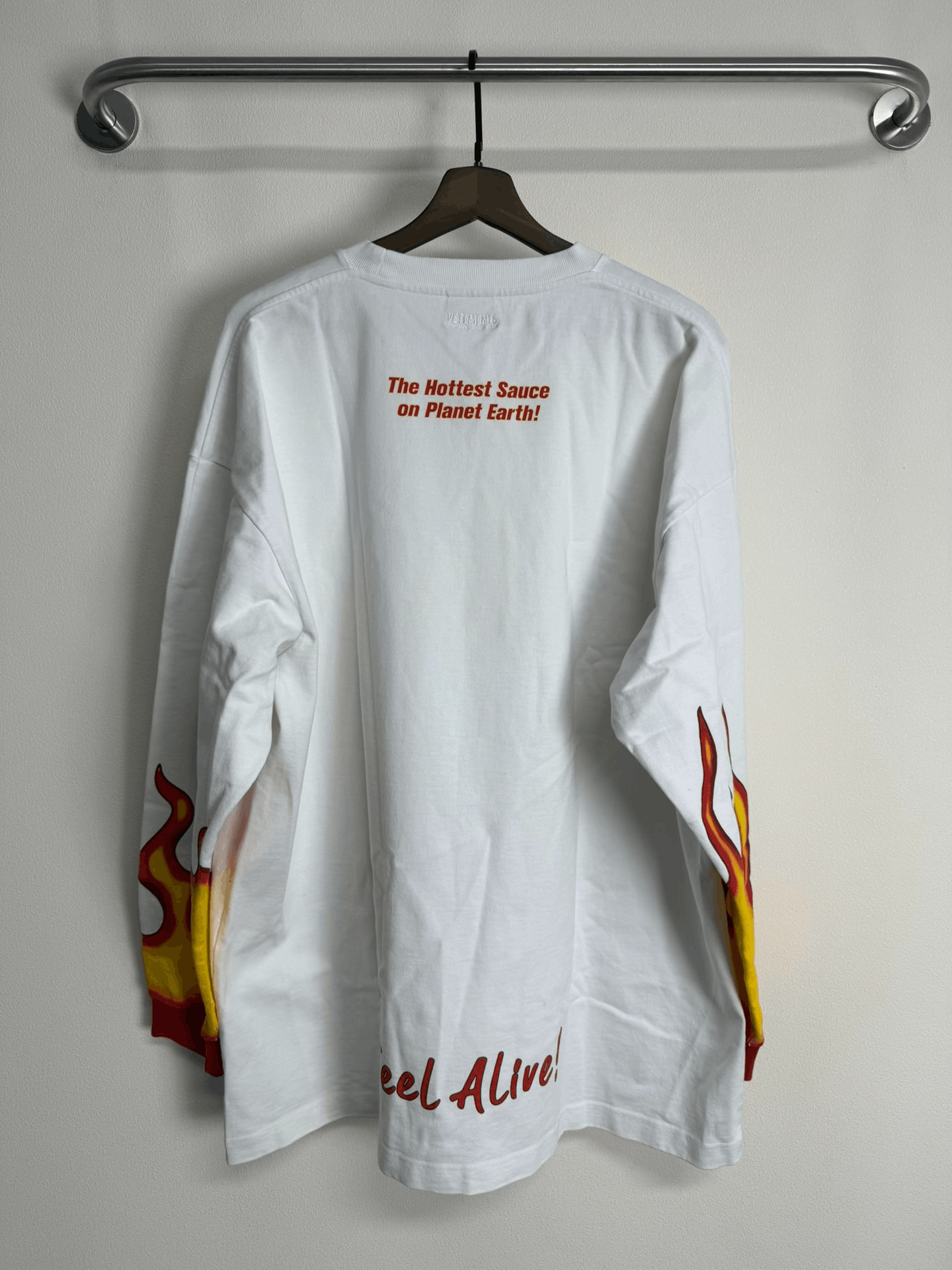 Vetements Vetements Flame Print White Long-Sleeve T-Shirt Size US L / EU 52-54 / 3 - 3 Thumbnail