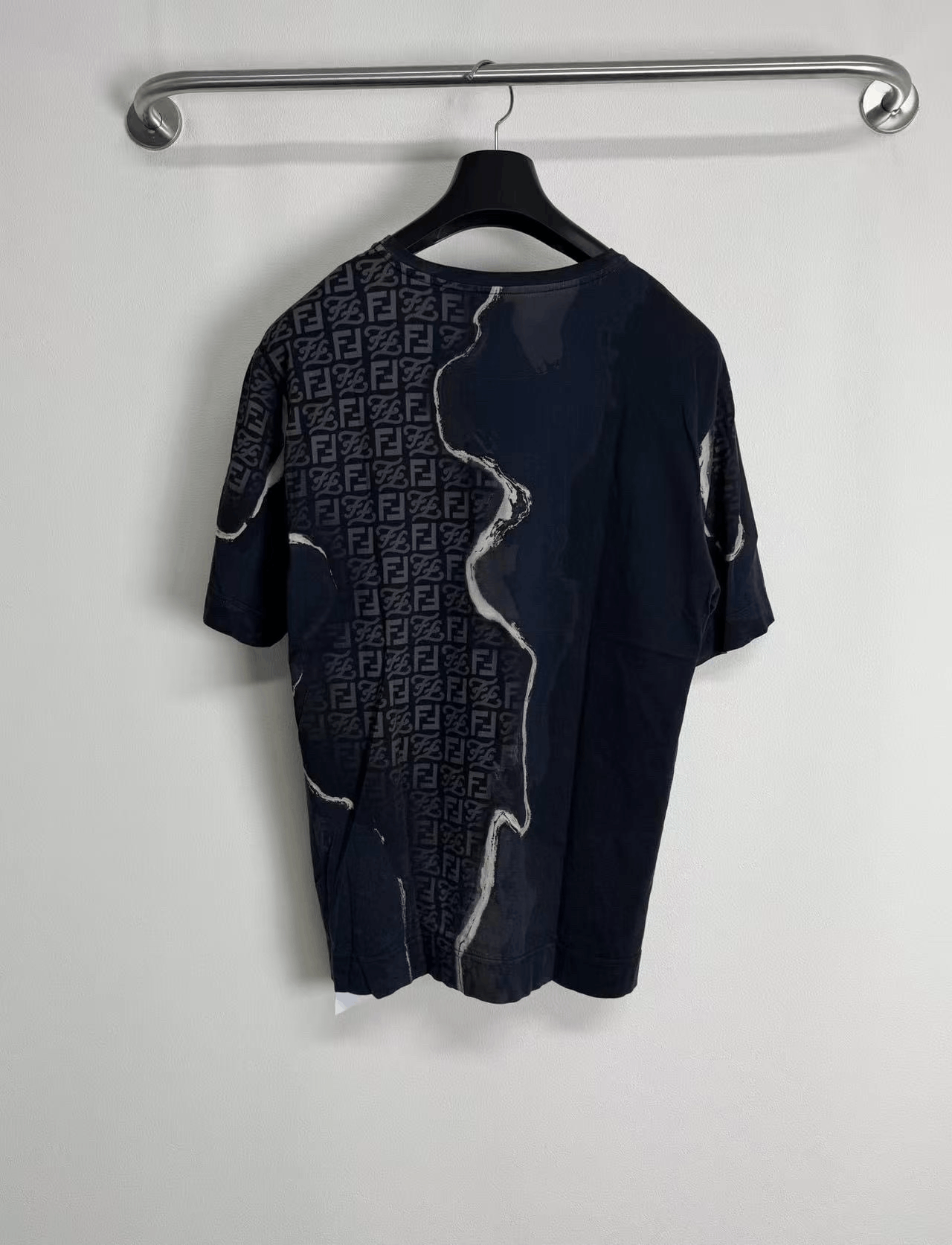 Fendi FENDI Graffiti Print Short-Sleeve Size US L / EU 52-54 / 3 - 2 Thumbnail