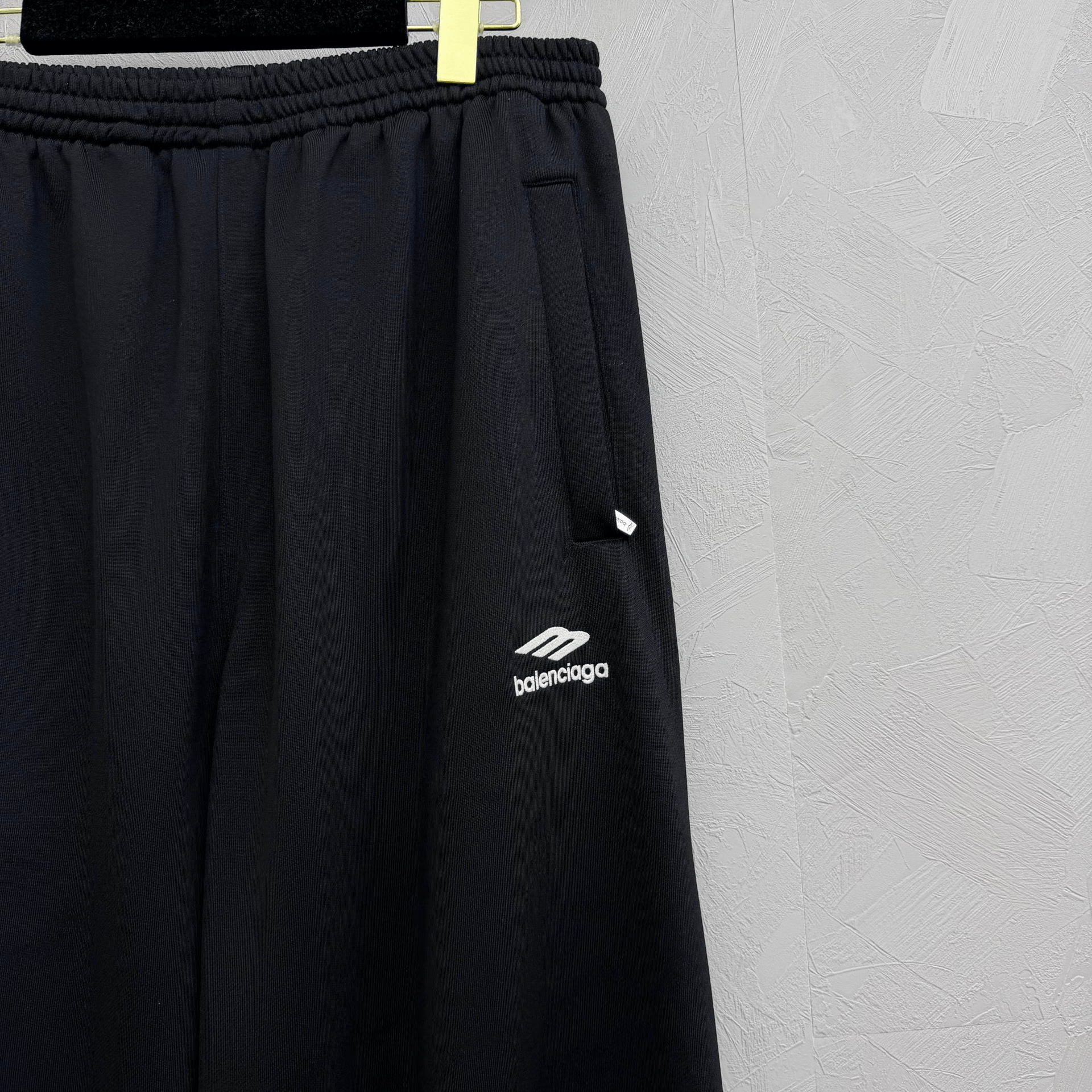 Balenciaga Balenciaga SportB Logo Embroidered Nylon Pants Size US 26 / EU 42 - 2 Thumbnail
