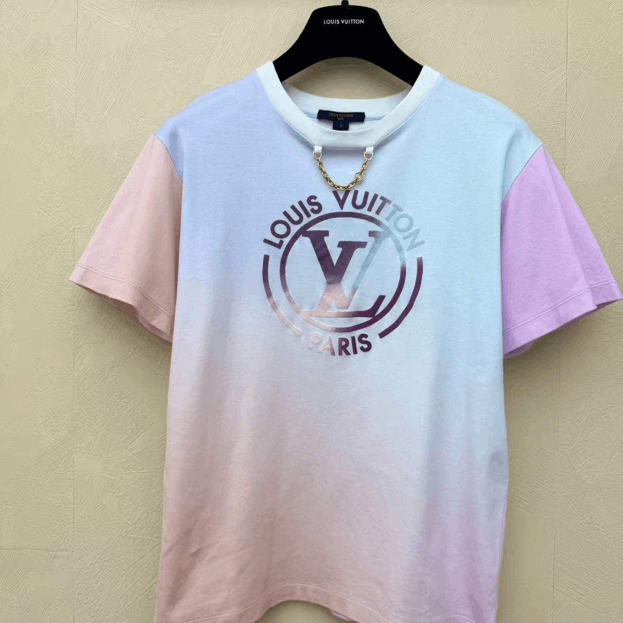 Louis Vuitton Louis Vuitton Flocked Logo Chain T-Shirt Size S / US 4 / IT 40 - 2 Thumbnail