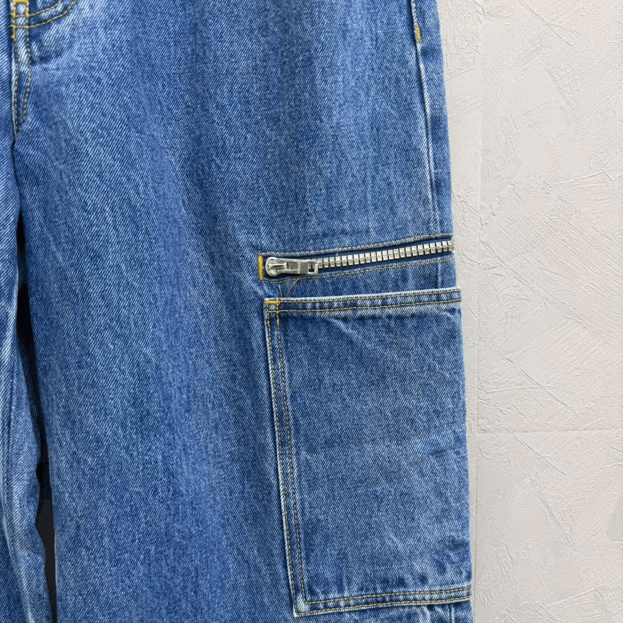 Givenchy Givenchy New Double Zip Pocket Cargo Jeans Size US 34 / EU 50 - 2 Thumbnail