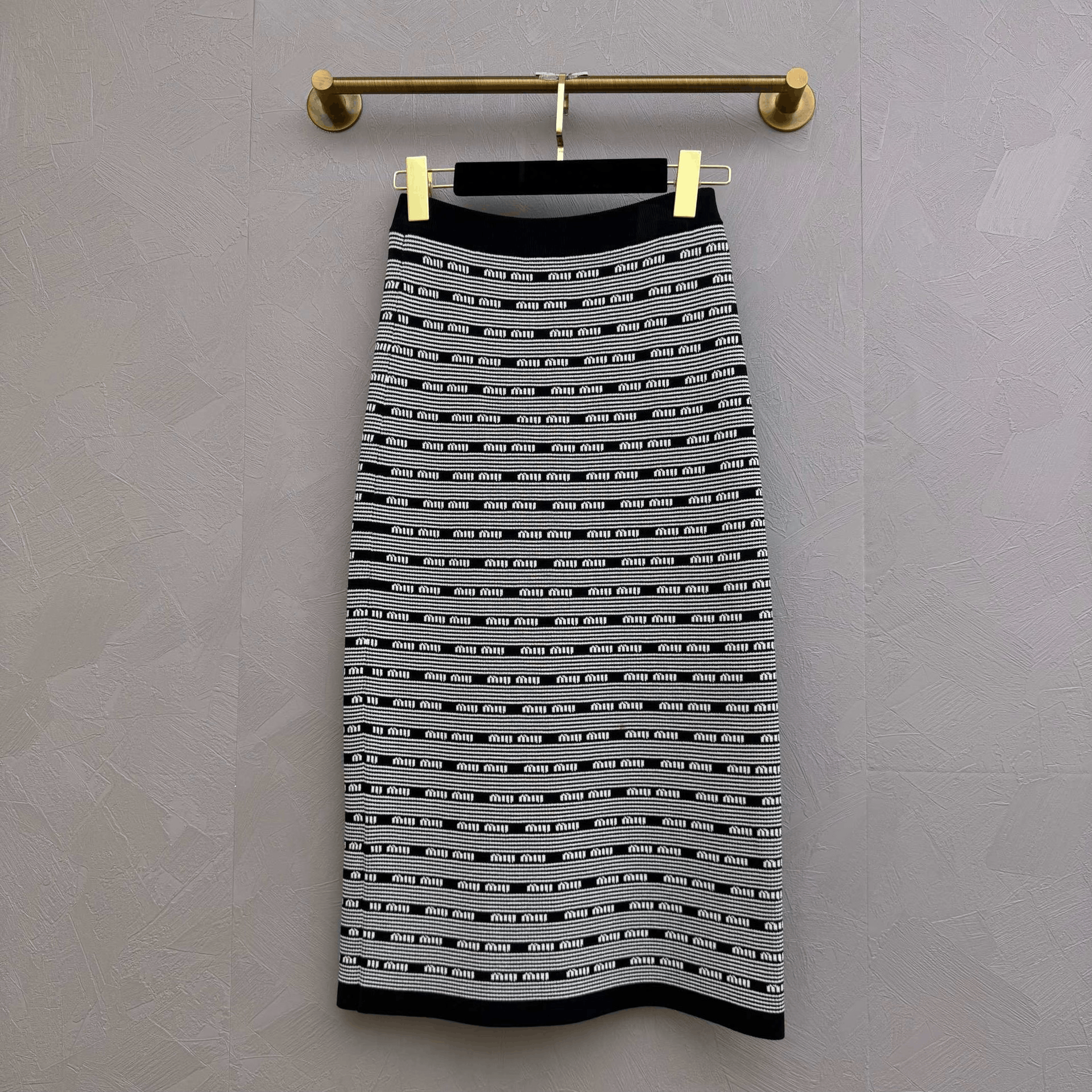 Miu Miu Miumiu Black White Stripe Logo Knit Skirt Size 38" / US 16 / IT 52 - 3 Thumbnail