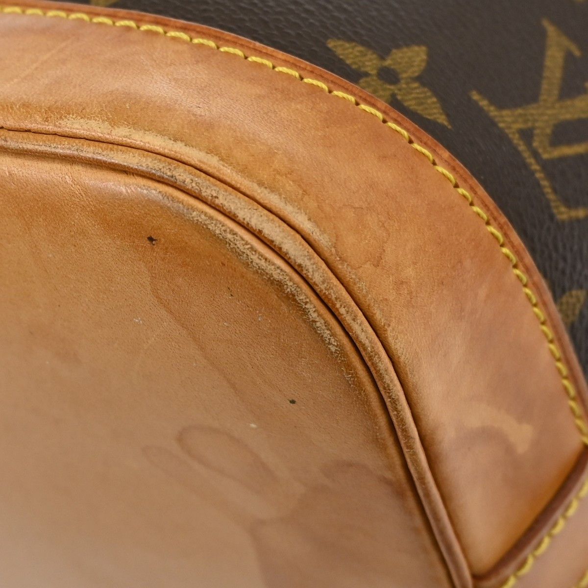 Louis Vuitton Louis Vuitton Alma Handbag Monogram Canvas Size ONE SIZE - 7 Thumbnail