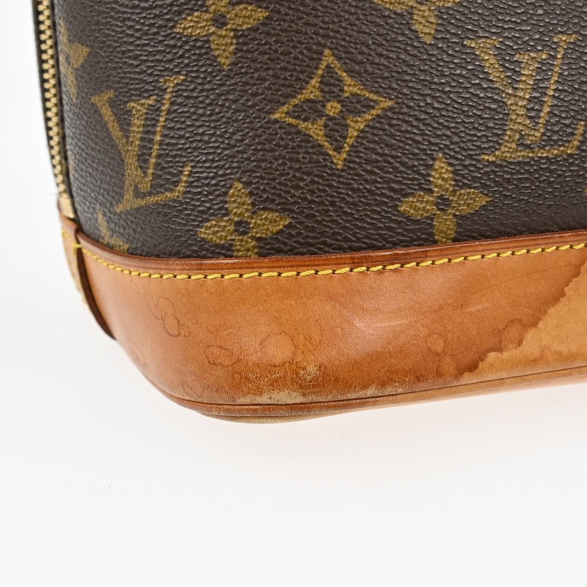 Louis Vuitton Louis Vuitton Alma Handbag Monogram Canvas Size ONE SIZE - 11 Thumbnail