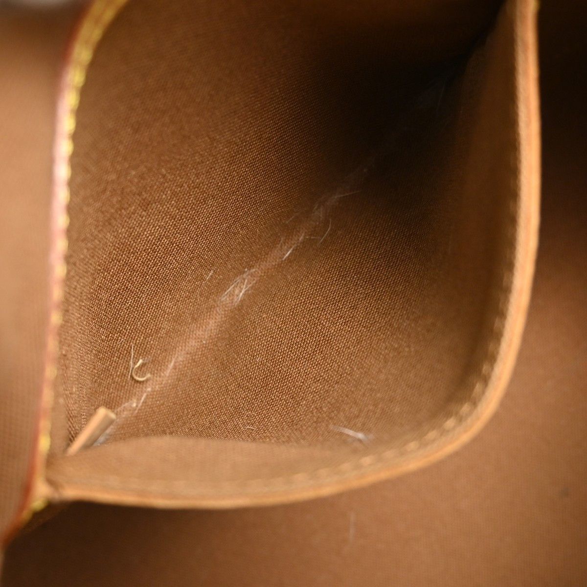 Louis Vuitton Louis Vuitton Alma Handbag Monogram Canvas Size ONE SIZE - 16 Thumbnail