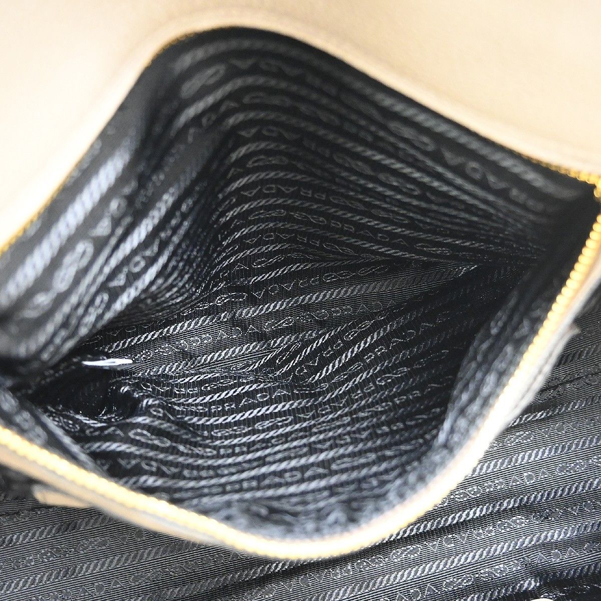 Prada Prada Vintage Handbag Leather Size ONE SIZE - 7 Thumbnail