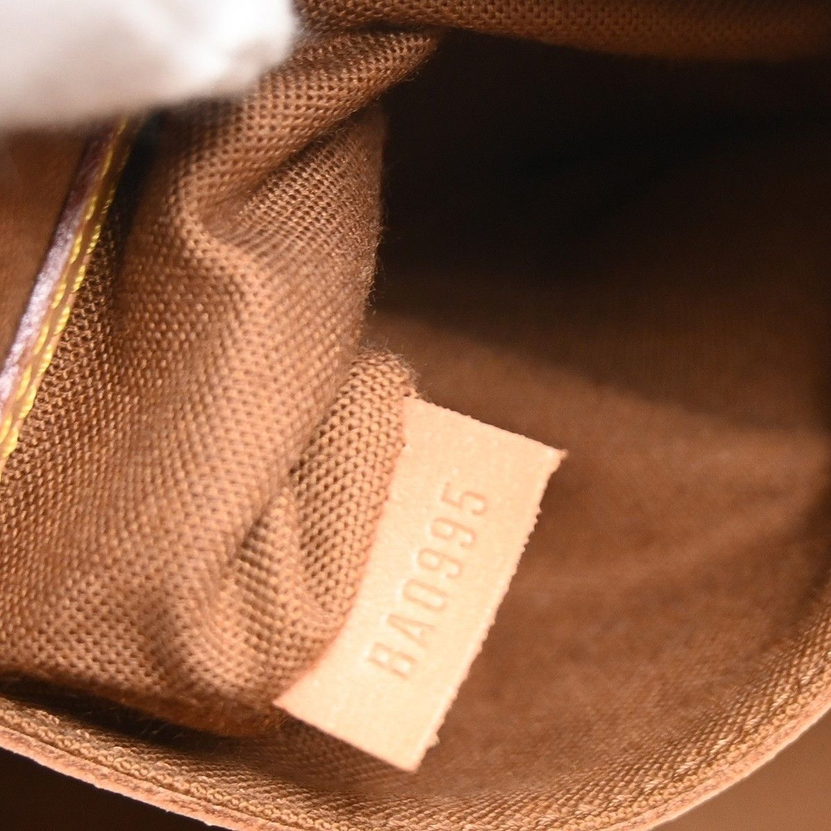Louis Vuitton Louis Vuitton Alma Handbag Monogram Canvas Size ONE SIZE - 5 Thumbnail