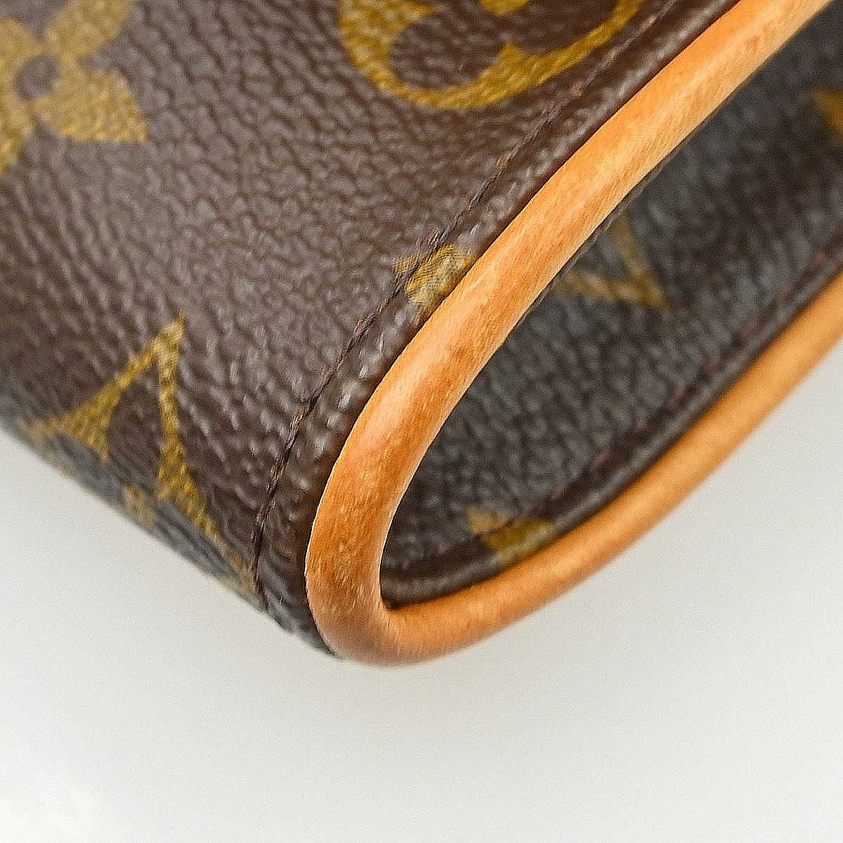 Louis Vuitton Louis Vuitton Twin Handbag Monogram Canvas Size ONE SIZE - 4 Thumbnail