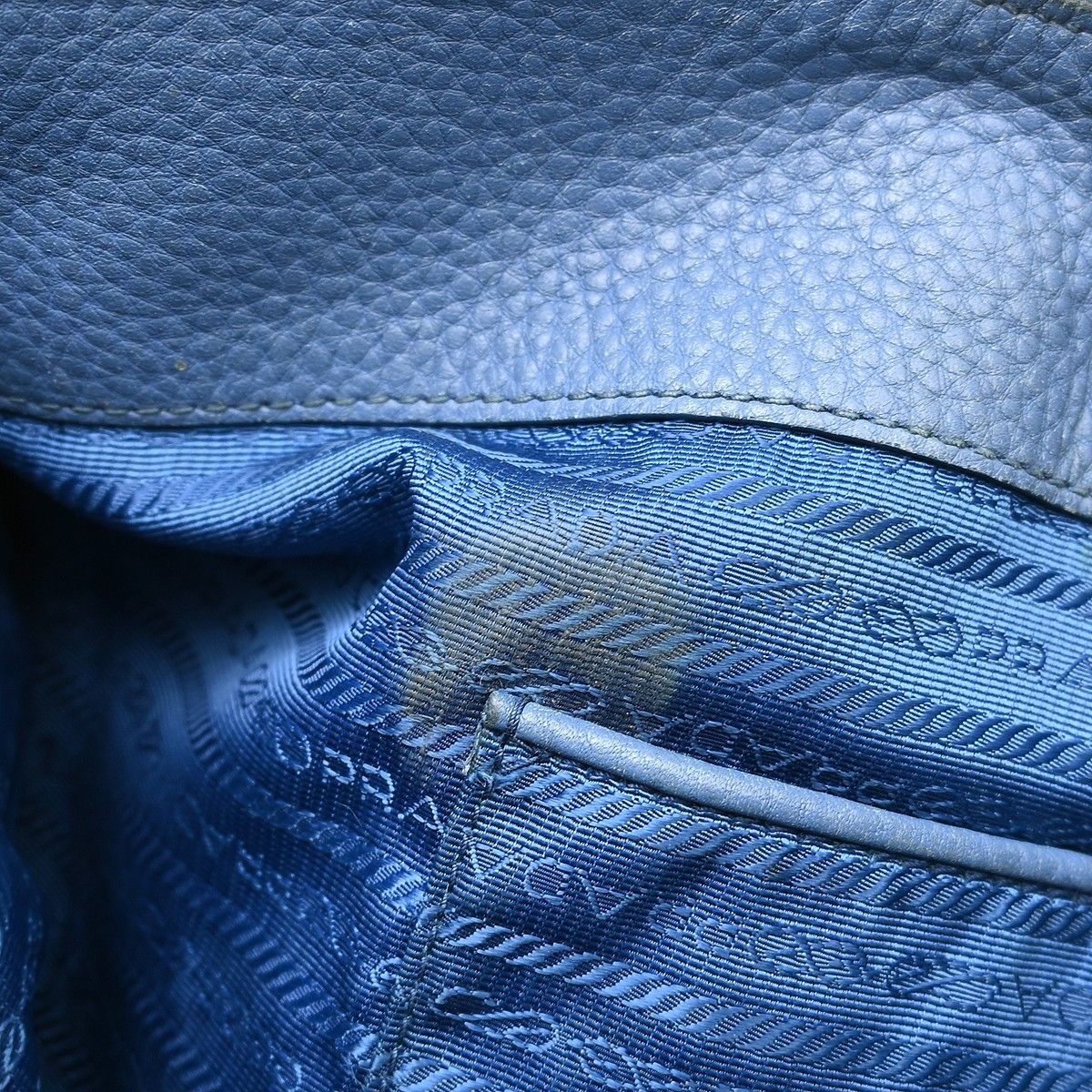 Prada Prada Rolled Hobo Vitello Daino Size ONE SIZE - 12 Thumbnail