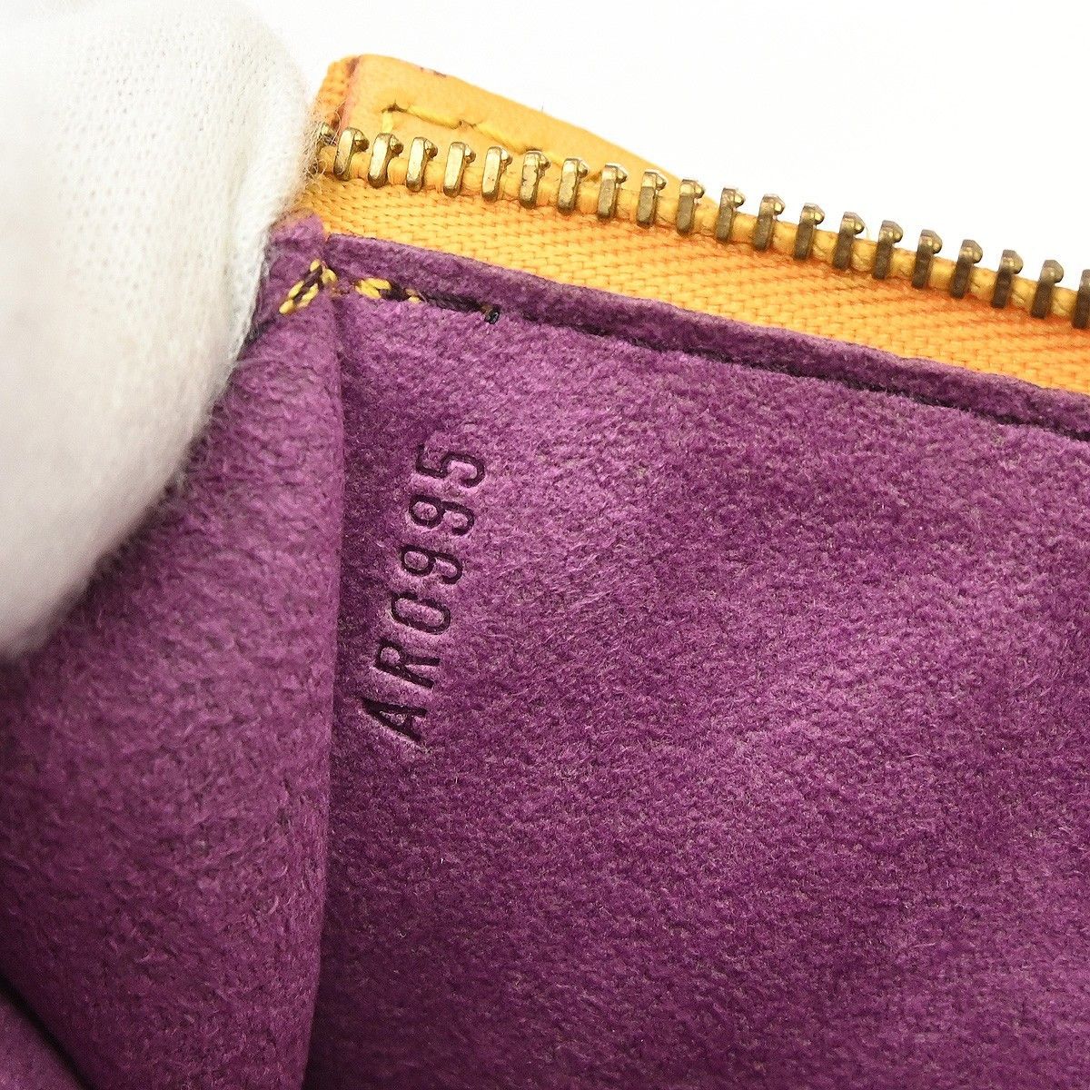 Louis Vuitton Louis Vuitton Pochette Accessoires Epi Leather Size ONE SIZE - 5 Thumbnail
