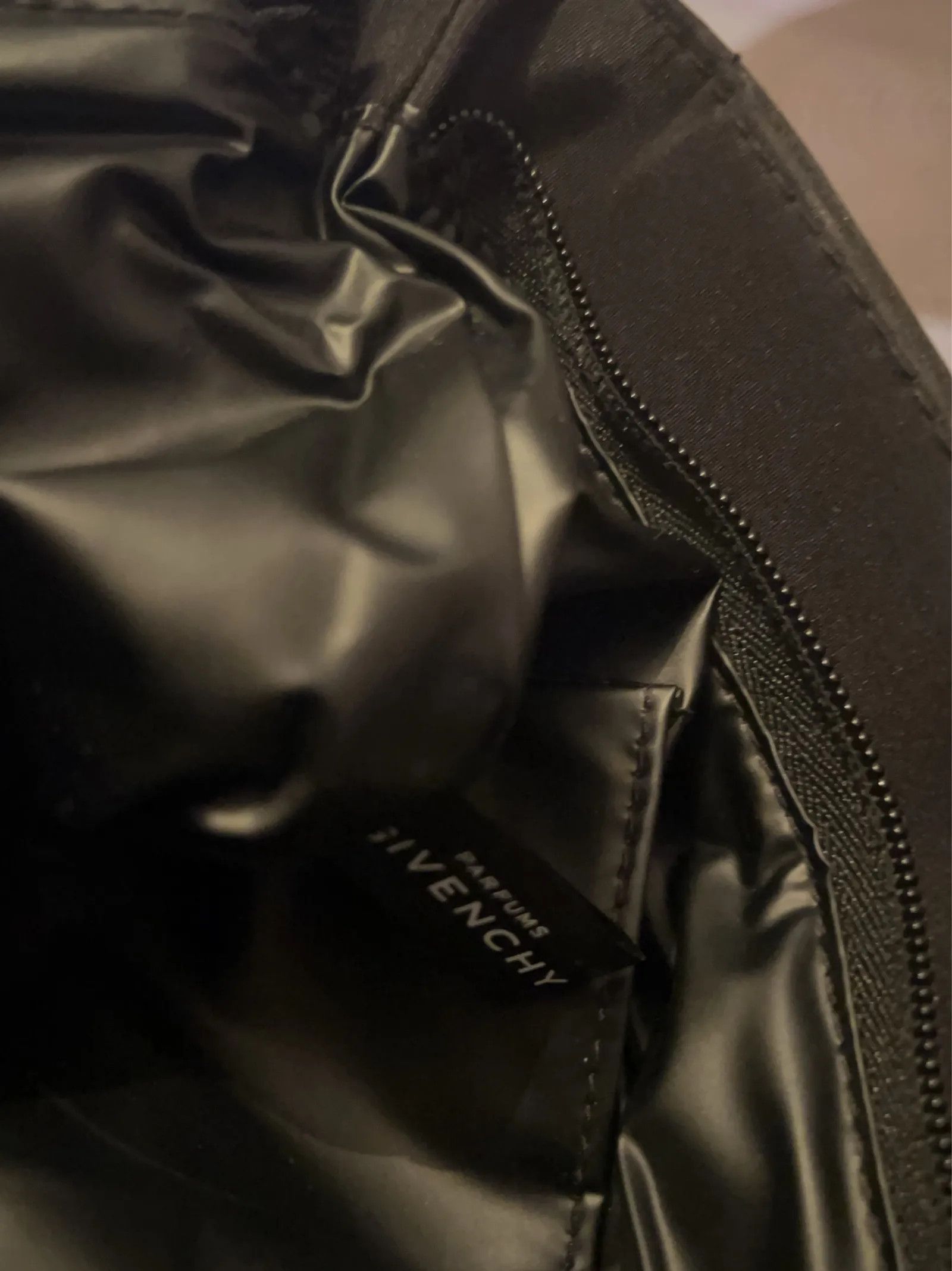 Givenchy Givenchy Parfums Bucket Bag Size ONE SIZE - 4 Thumbnail
