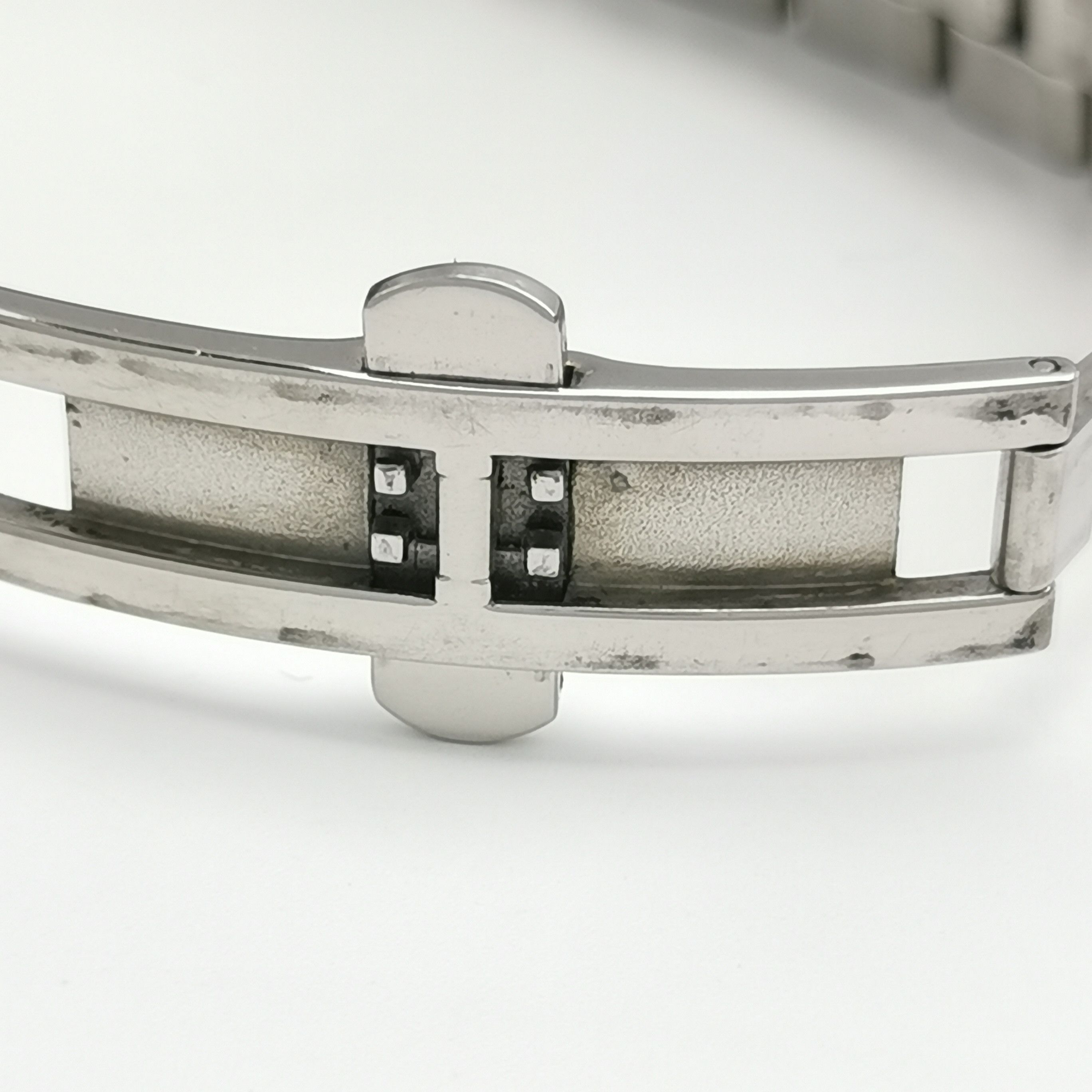 Gucci Gucci Women os Watches Size ONE SIZE - 13 Thumbnail