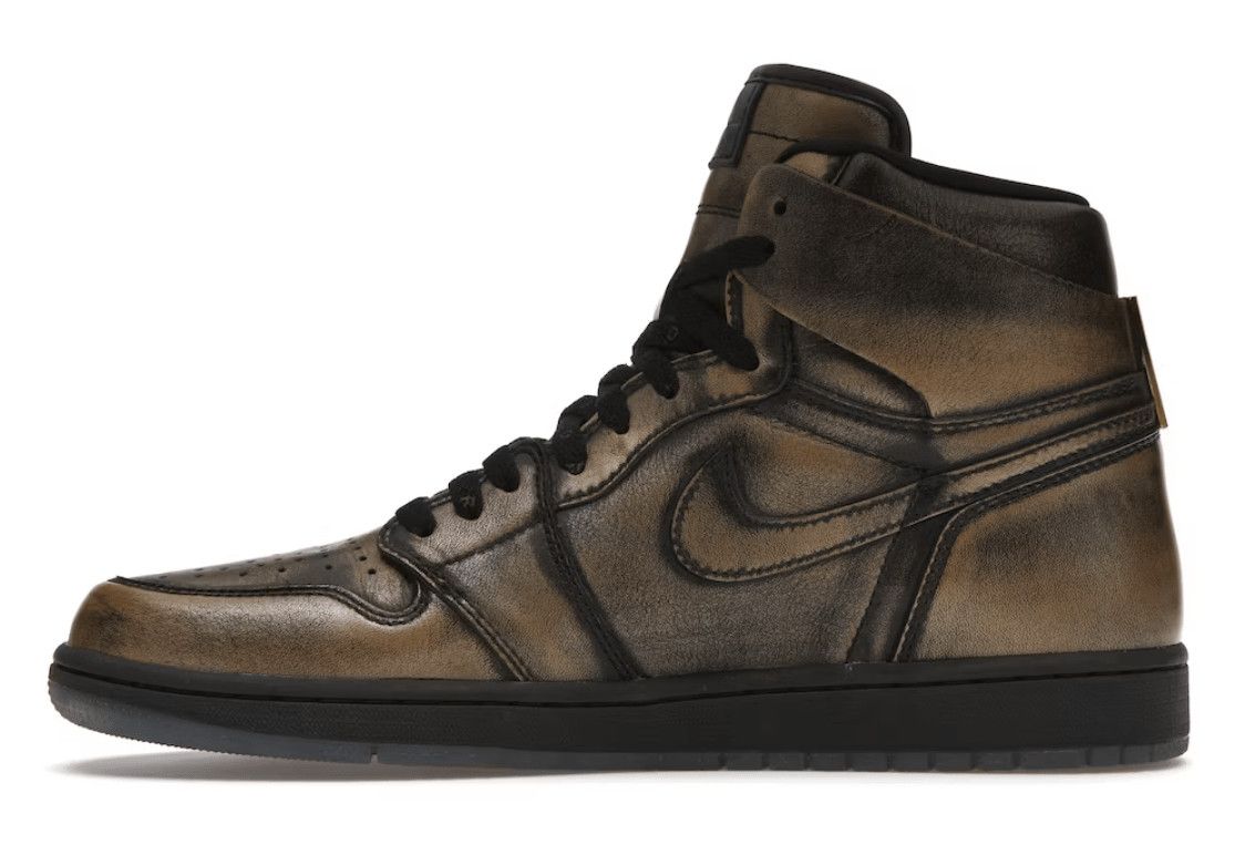 Nike 1 Retro High OG Wings Size US 11.5 / EU 44-45 - 2 Thumbnail