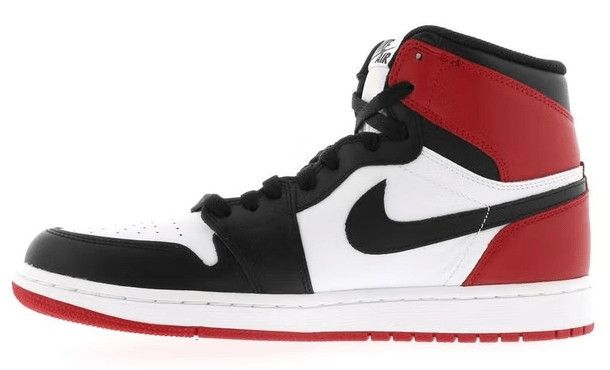 Nike 1 Retro Black Toe (2013) Size US 10.5 / EU 43-44 - 2 Thumbnail