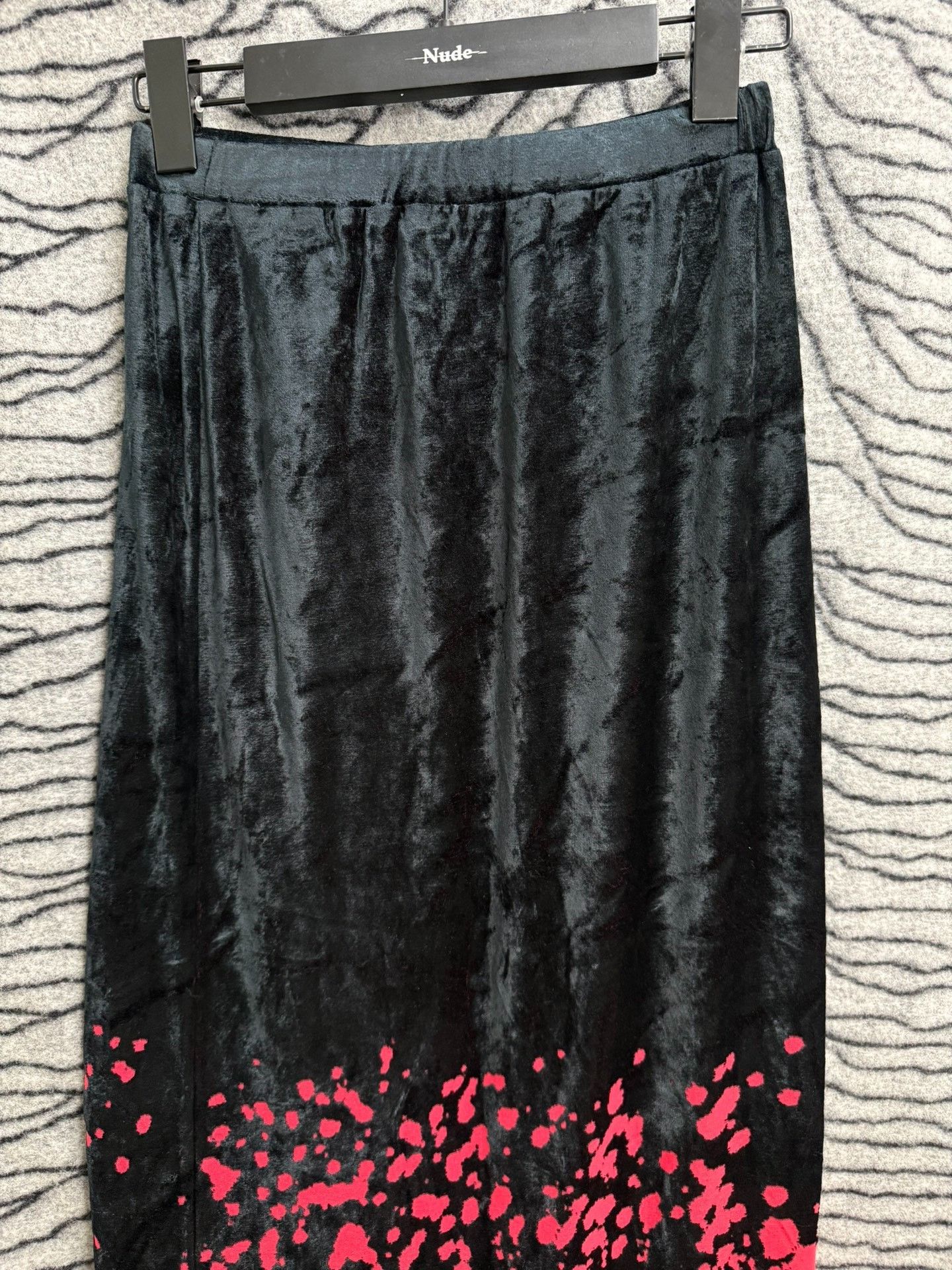 Comme des Garcons Comme des Garçons 90s Velvet Bloodstain Dress Size 26" / US 2 / IT 38 - 2 Thumbnail