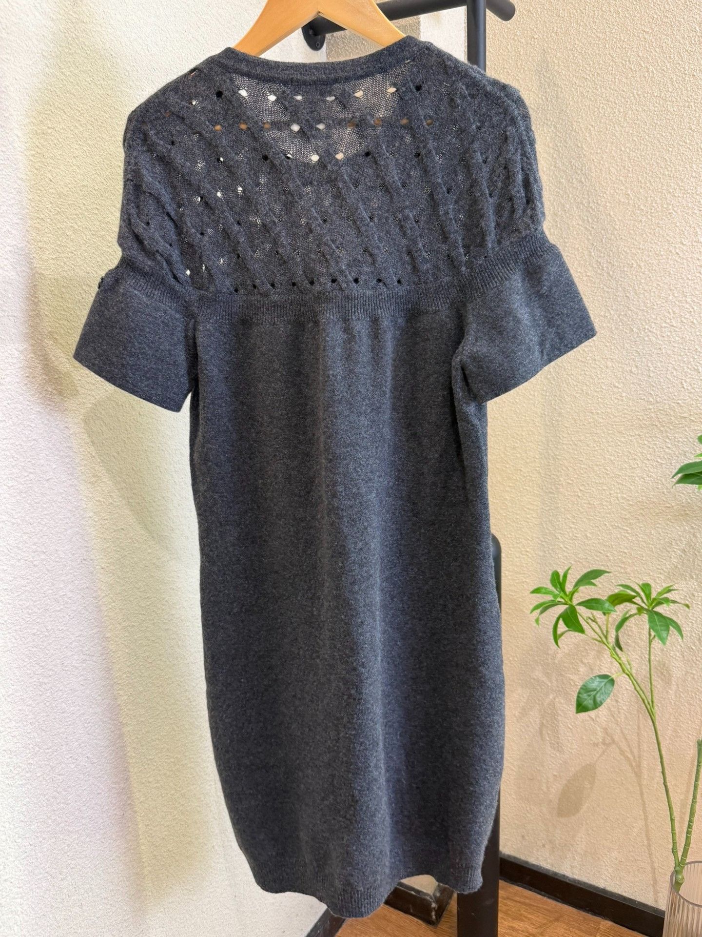 Chanel Chanel Black Cashmere Short-Sleeve Dress Size S / US 4 / IT 40 - 2 Thumbnail