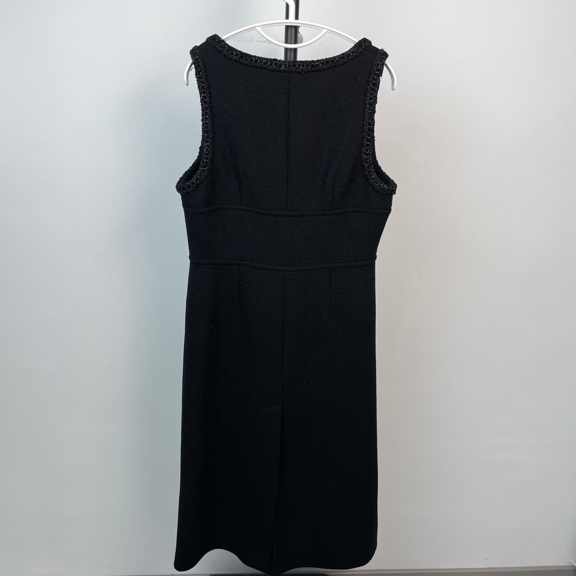 Chanel Chanel 25B Black Button Sleeveless Dress Size M / US 6-8 / IT 42-44 - 2 Thumbnail