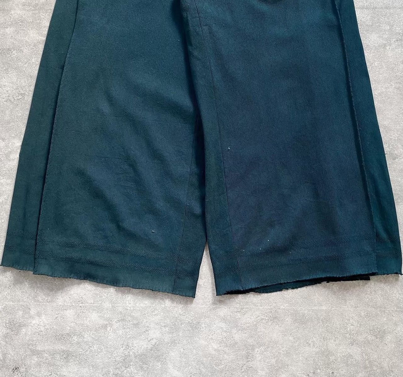 Vintage Vintage Issey Miyake A-POC Crop Trouser Size 26" / US 2 / IT 38 - 4 Thumbnail