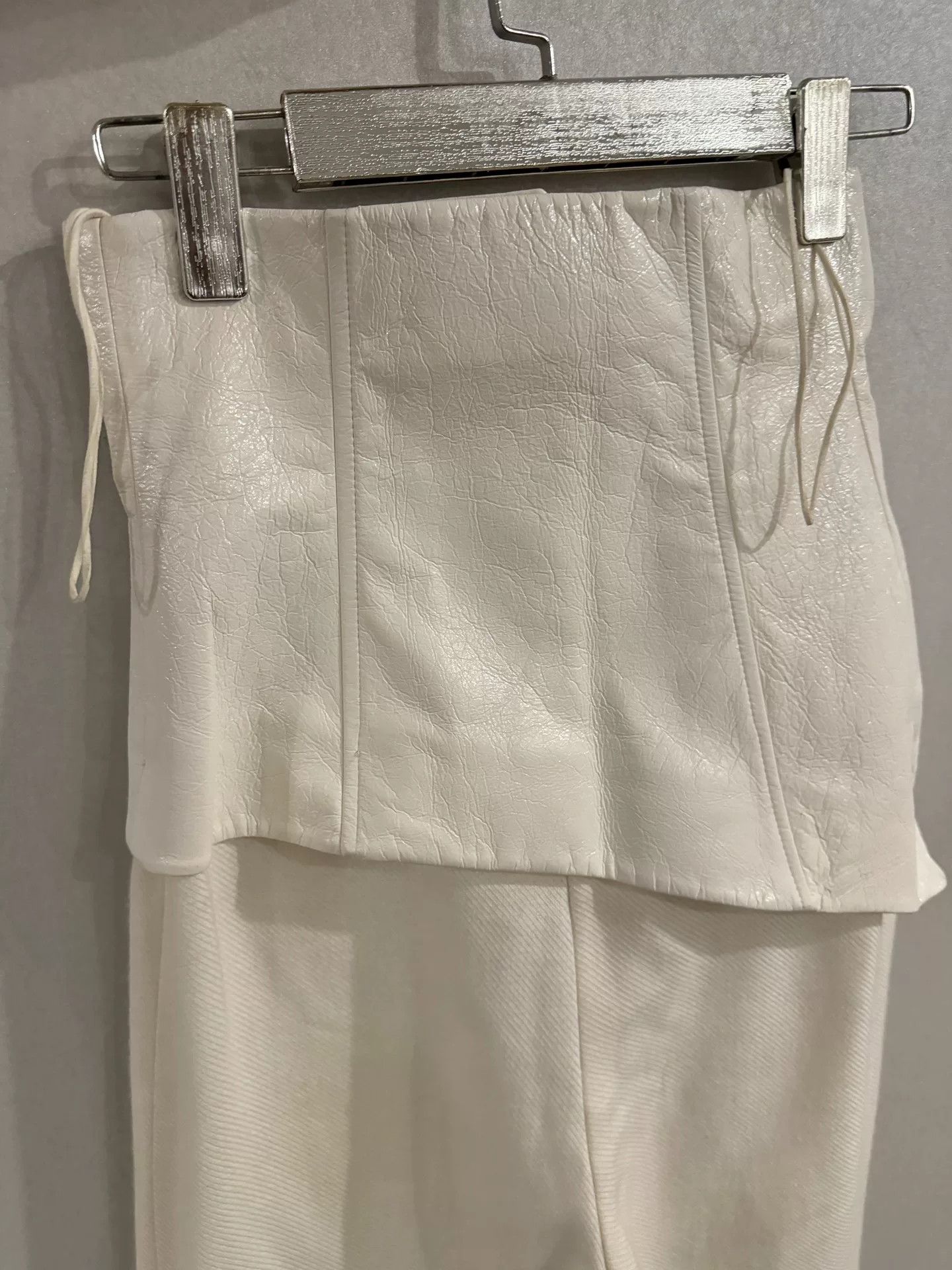 Aleksandre Akhalkatsishvili Aleksandre White Leather Patchwork Tailored Pants Size 26" / US 2 / IT 38 - 4 Thumbnail