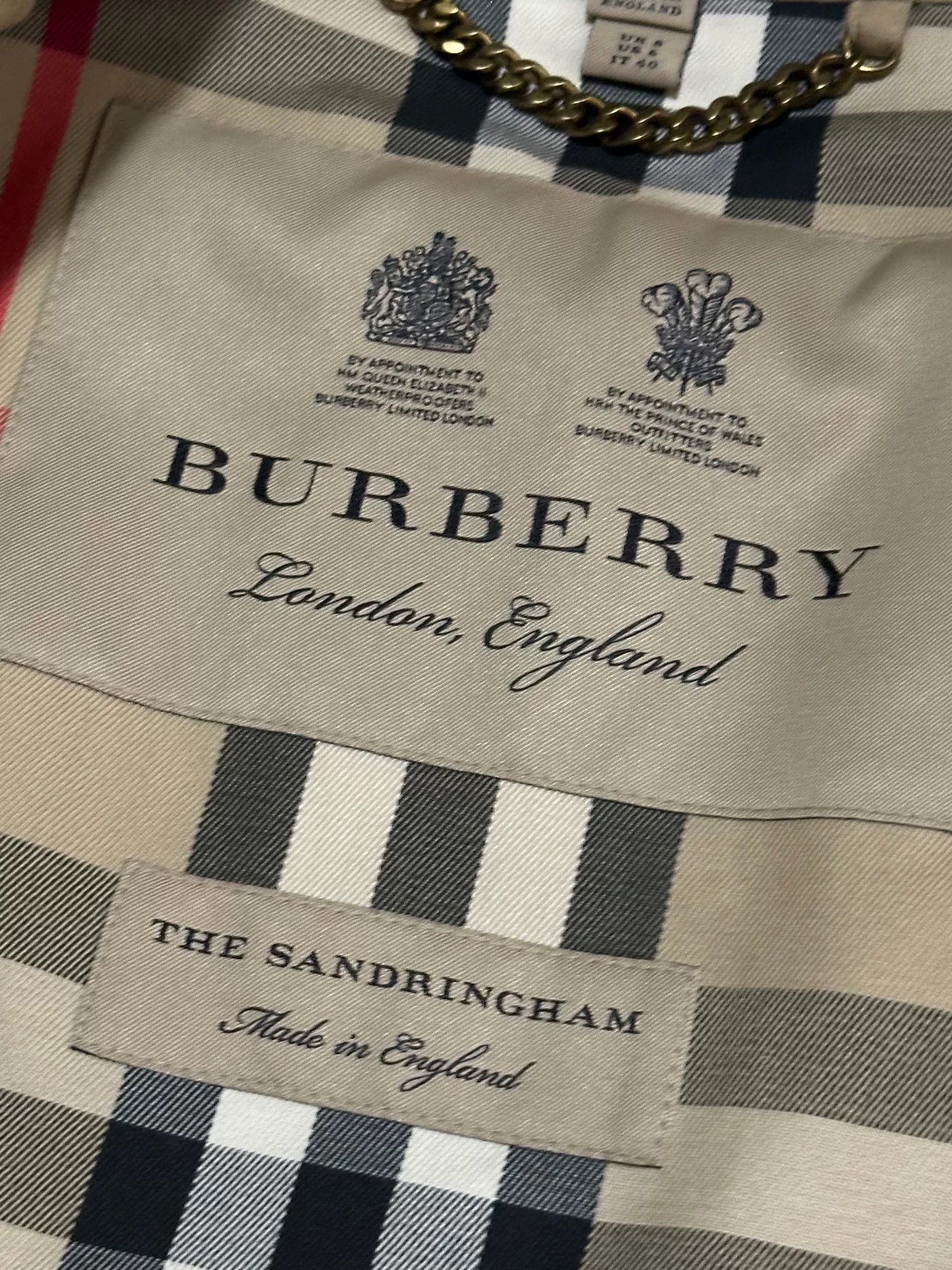 Burberry Burberry Camel Lapel Double-Breasted Coat Size XS / US 0-2 / IT 36-38 - 3 Thumbnail