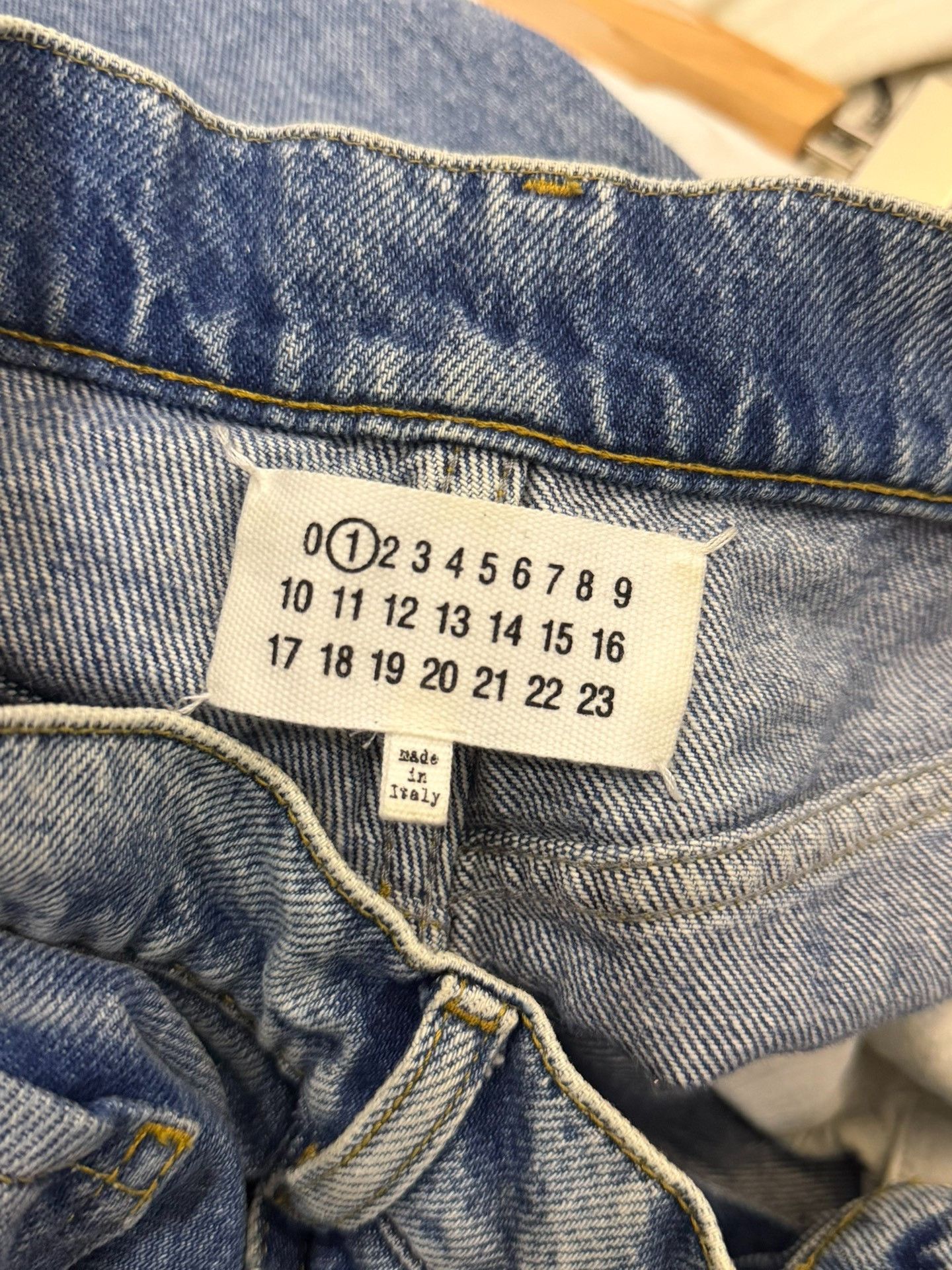 Maison Margiela Maison Margiela Slit High-Waist Wide-Leg Jeans Size 40" / US 18 - 3 Thumbnail