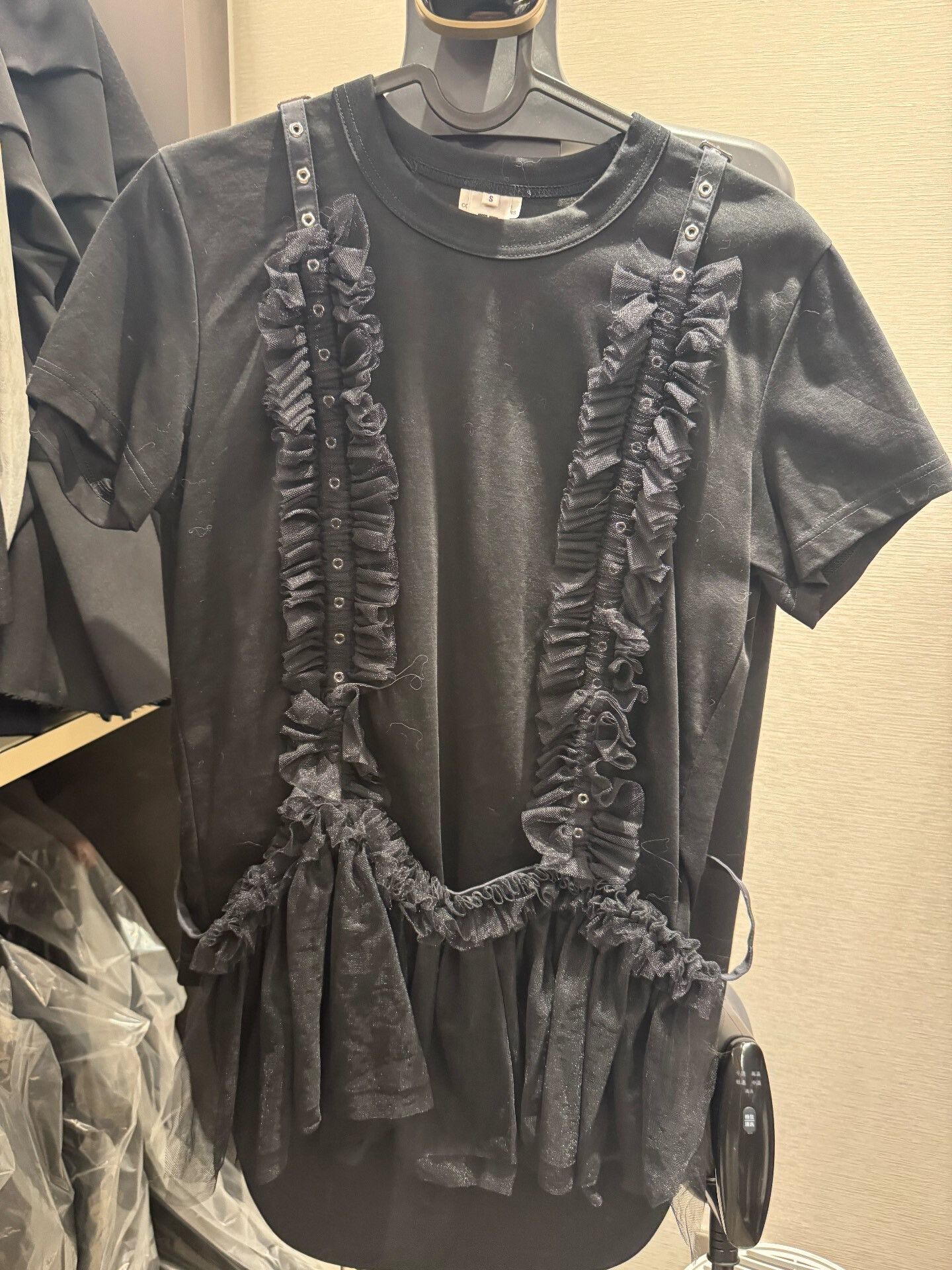 Comme des Garcons CDG Noir 25SS Ruffled Short-Sleeve Top Size M / US 6-8 / IT 42-44 - 4 Thumbnail
